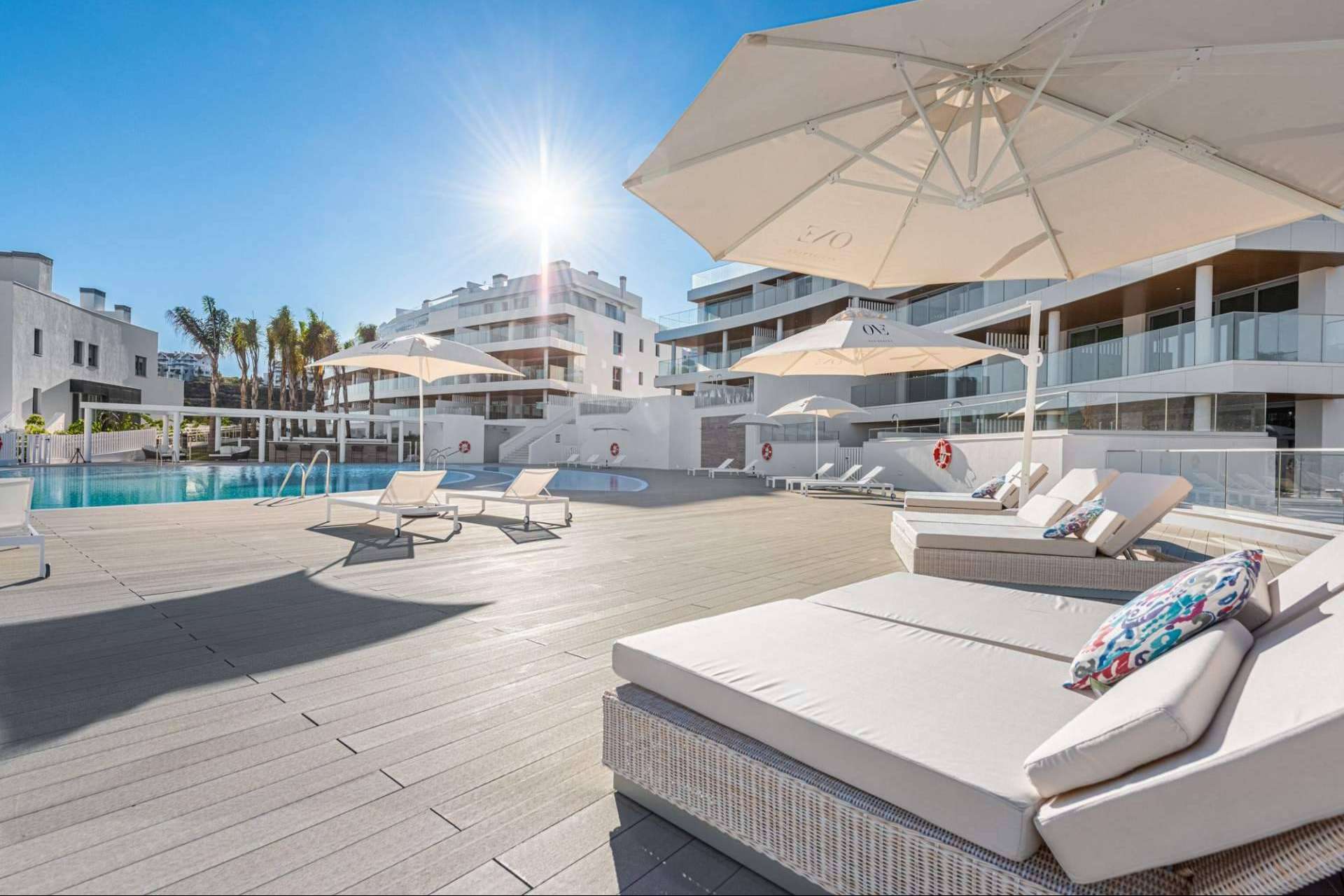 El departamento de promoción y obra nueva de LV Real Estate & Architecture asesora para adquirir inmuebles en la Costa del Sol