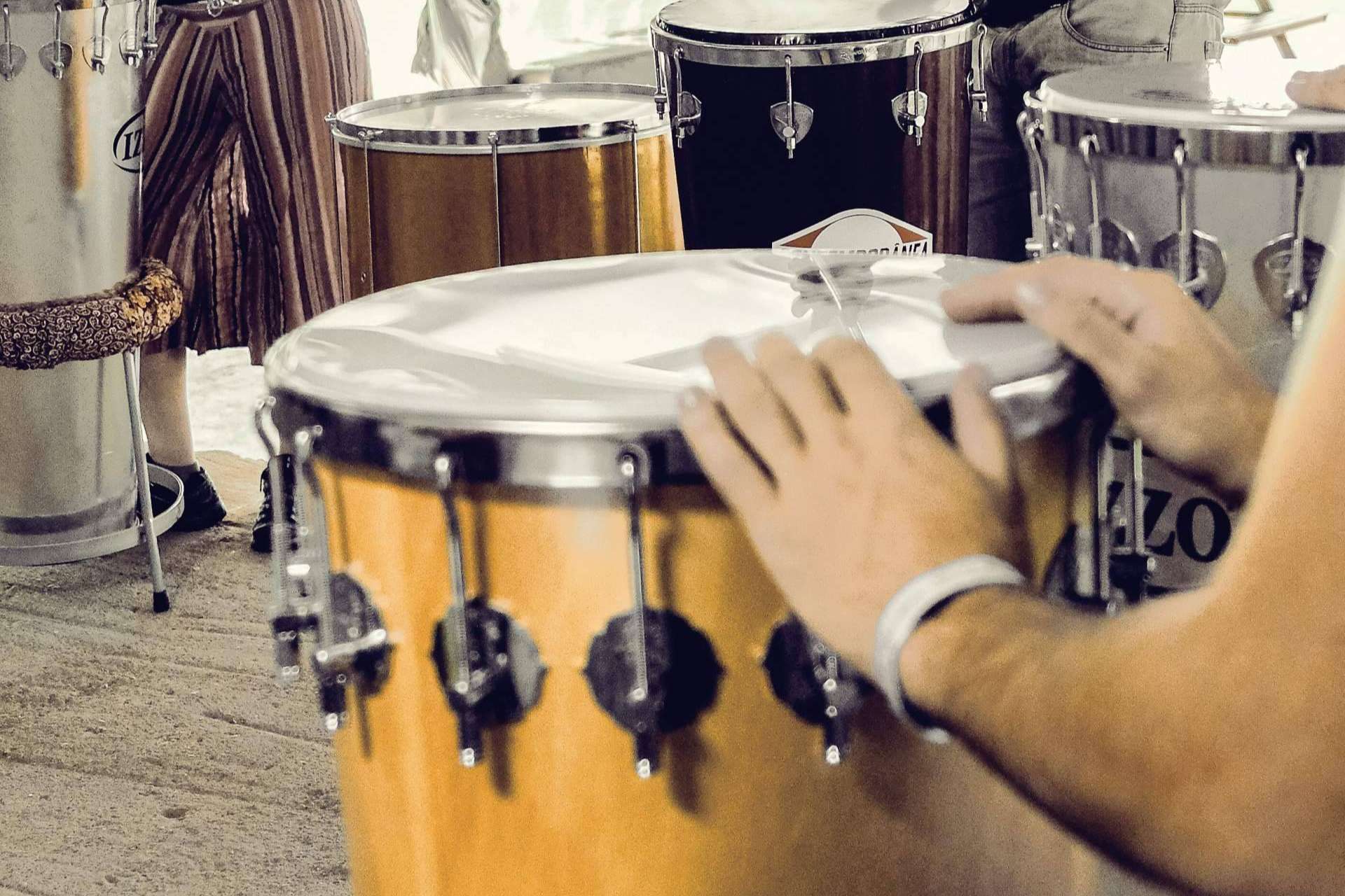 Instrumentos de percusión que forman una batucada, por Percuforum
