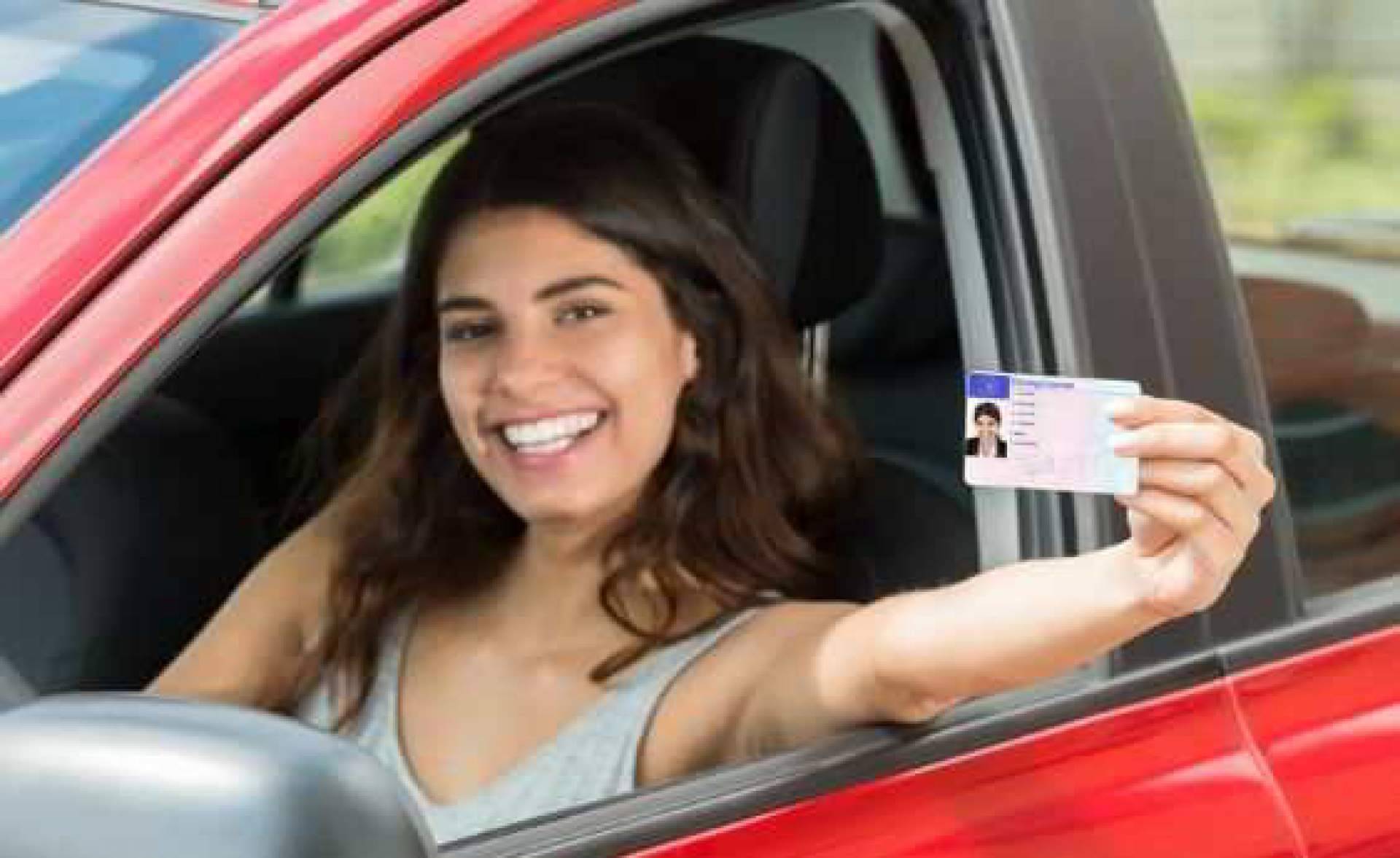 Renovar el carnet de conducir sin necesidad de ir a tráfico. ¿Es posible?