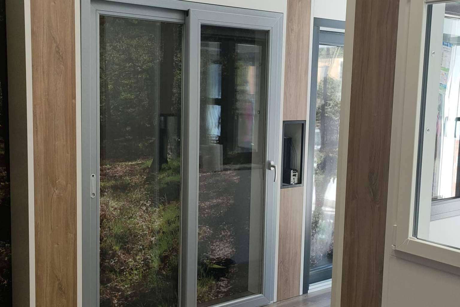 Colocar ventanas de PVC de Grupo Del Mader