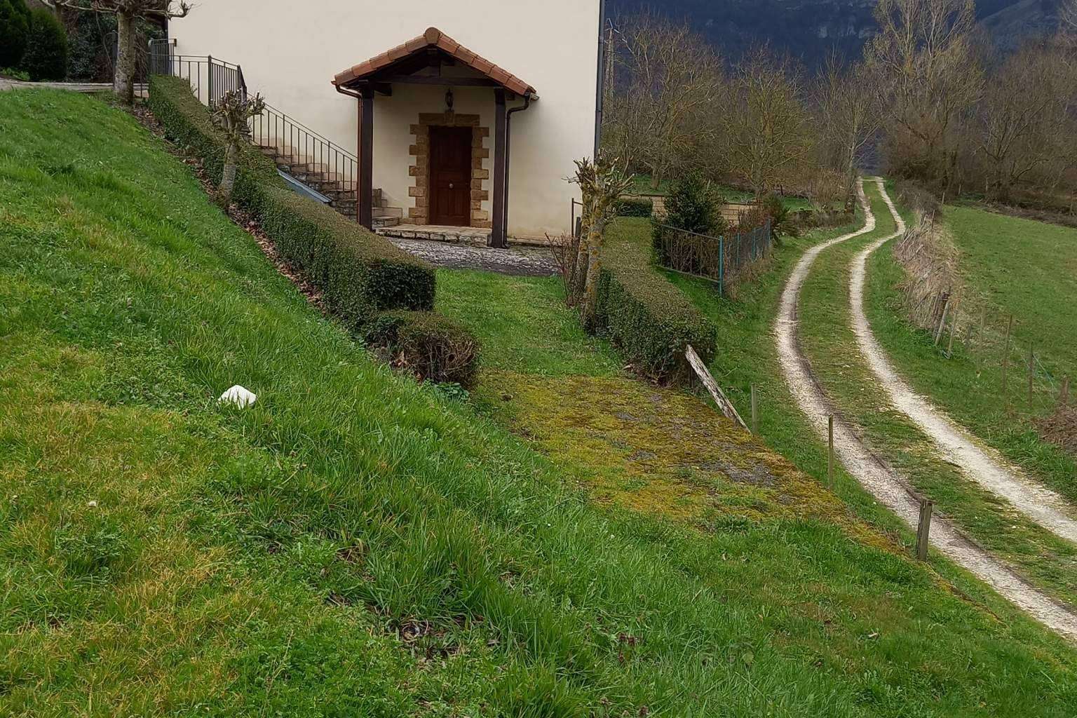 Disfrutar de la naturaleza de la sierra de Navarra en la Casa Rural Ixurkonea