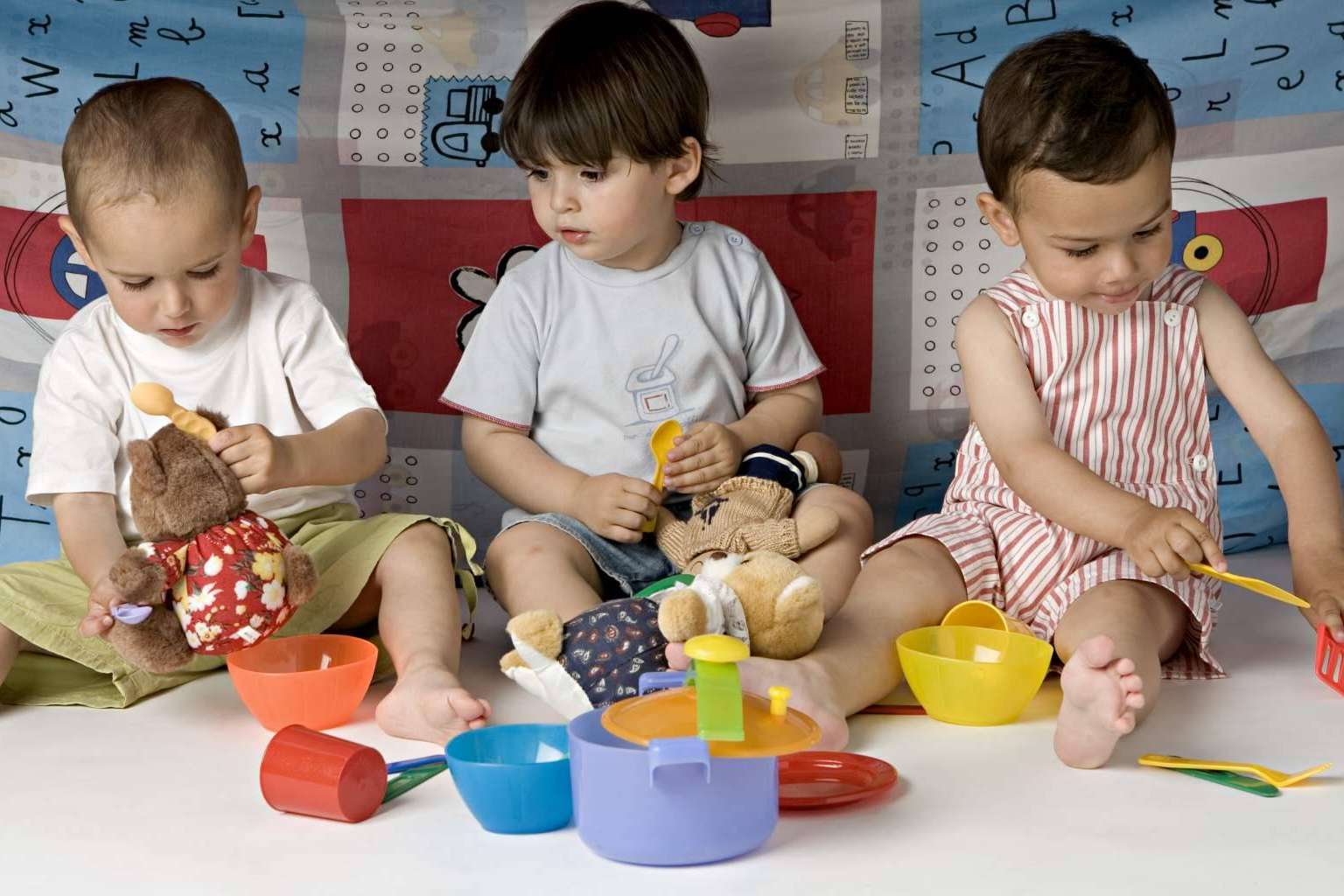 Educar con Abrazos de Amor, la guía necesaria para adaptarse a la nueva regulación del primer ciclo de Educación Infantil