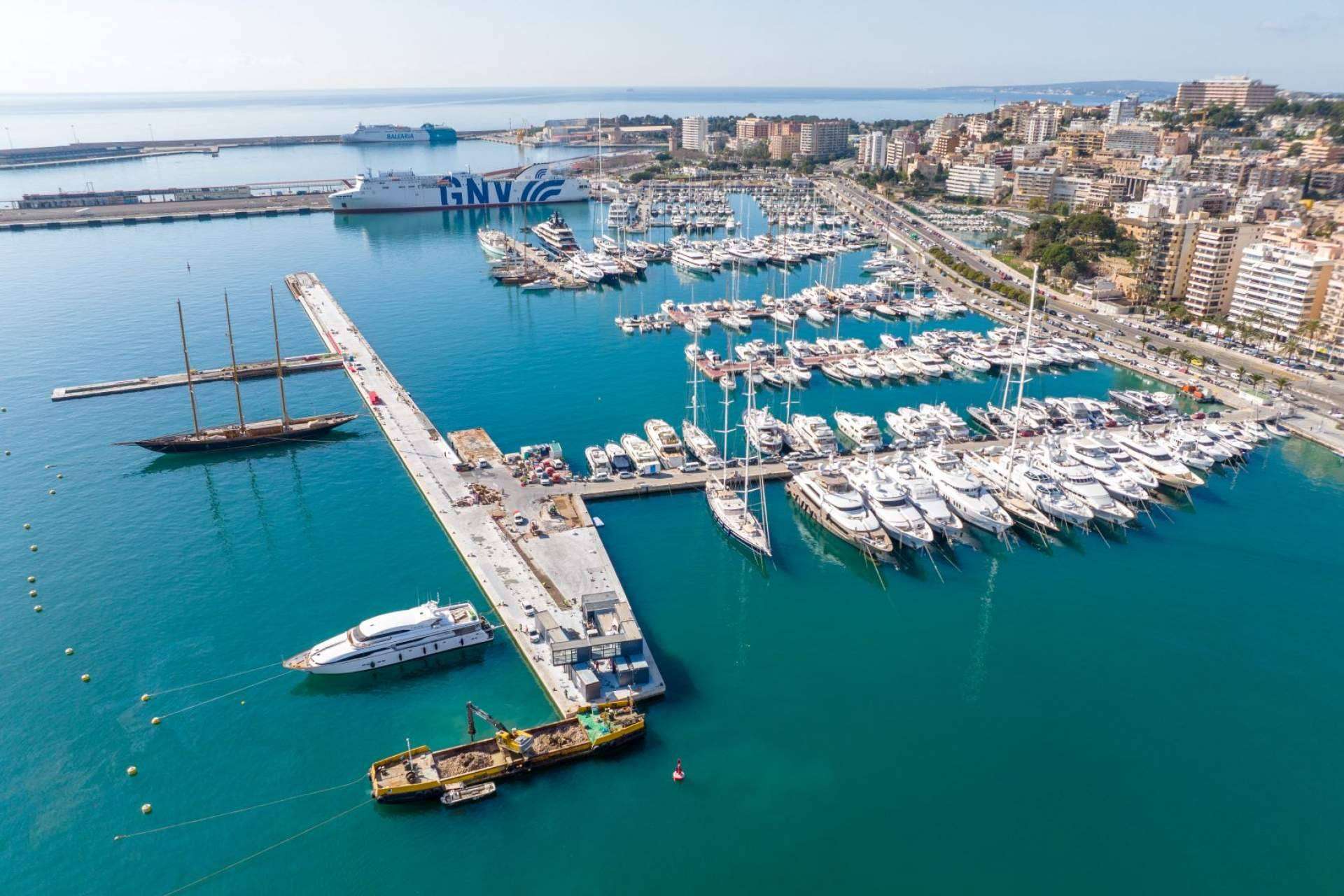 El puerto deportivo Club de Mar Mallorca incorporará el saneamiento por vacío de Flovac
