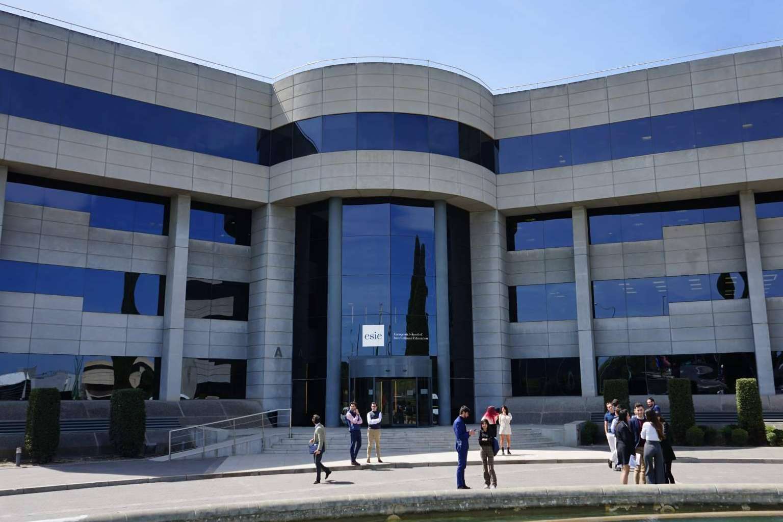 ‘One School, Thousand of Paths’, el MBA de ESIE abre infinitas puertas profesionales
