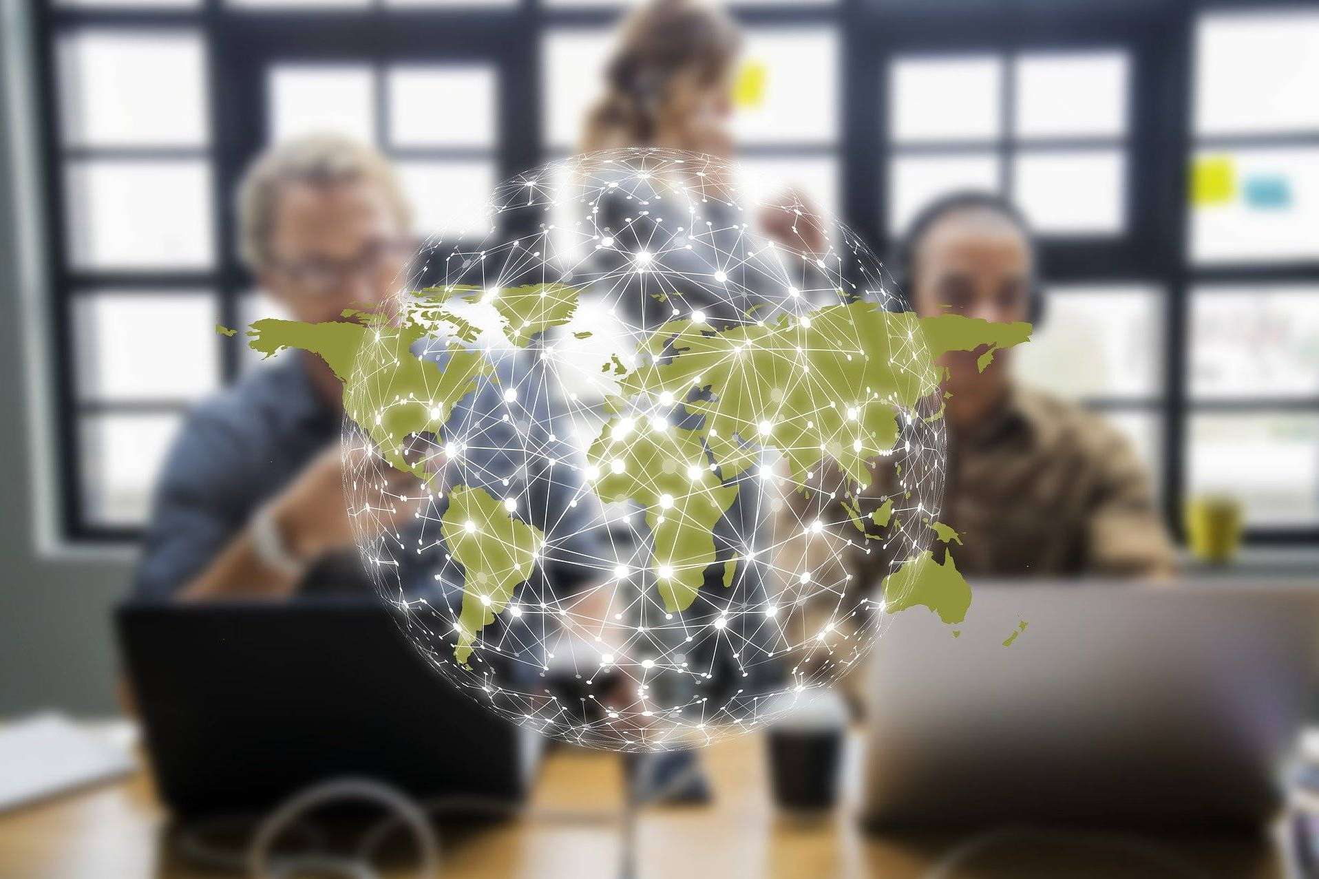 Customertop permite llegar directamente a las personas que deciden las compras de los productos y servicios