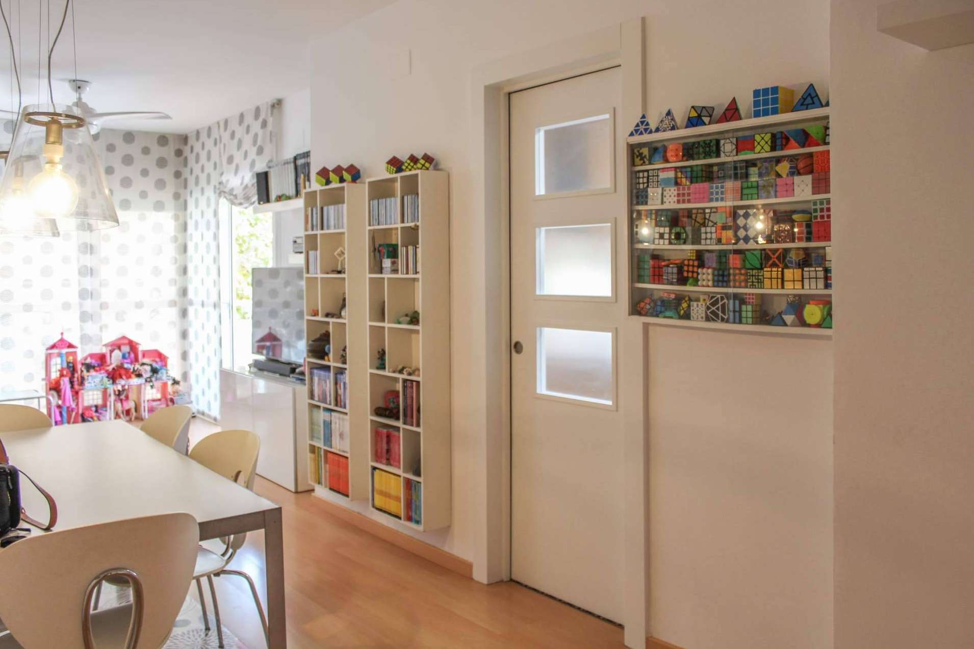 La importancia de colocar puertas de aluminio en las casas, por Thalazza