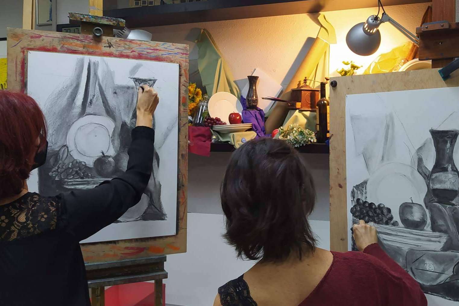 Clases de pintura y dibujo para todos los niveles con Estudio Ilógico