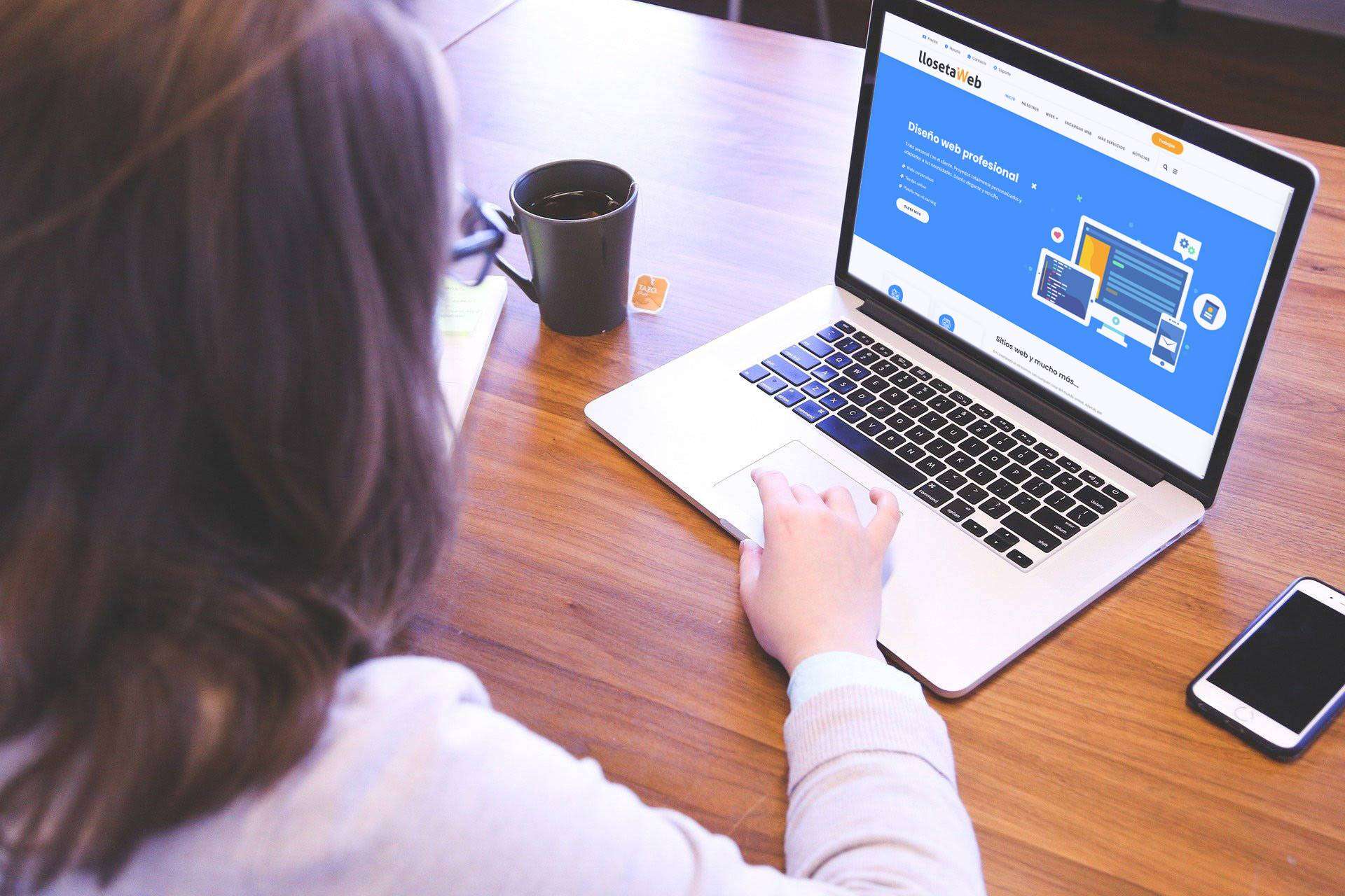 Llosetaweb ayuda a crear espacios online personalizados para cualquier negocio