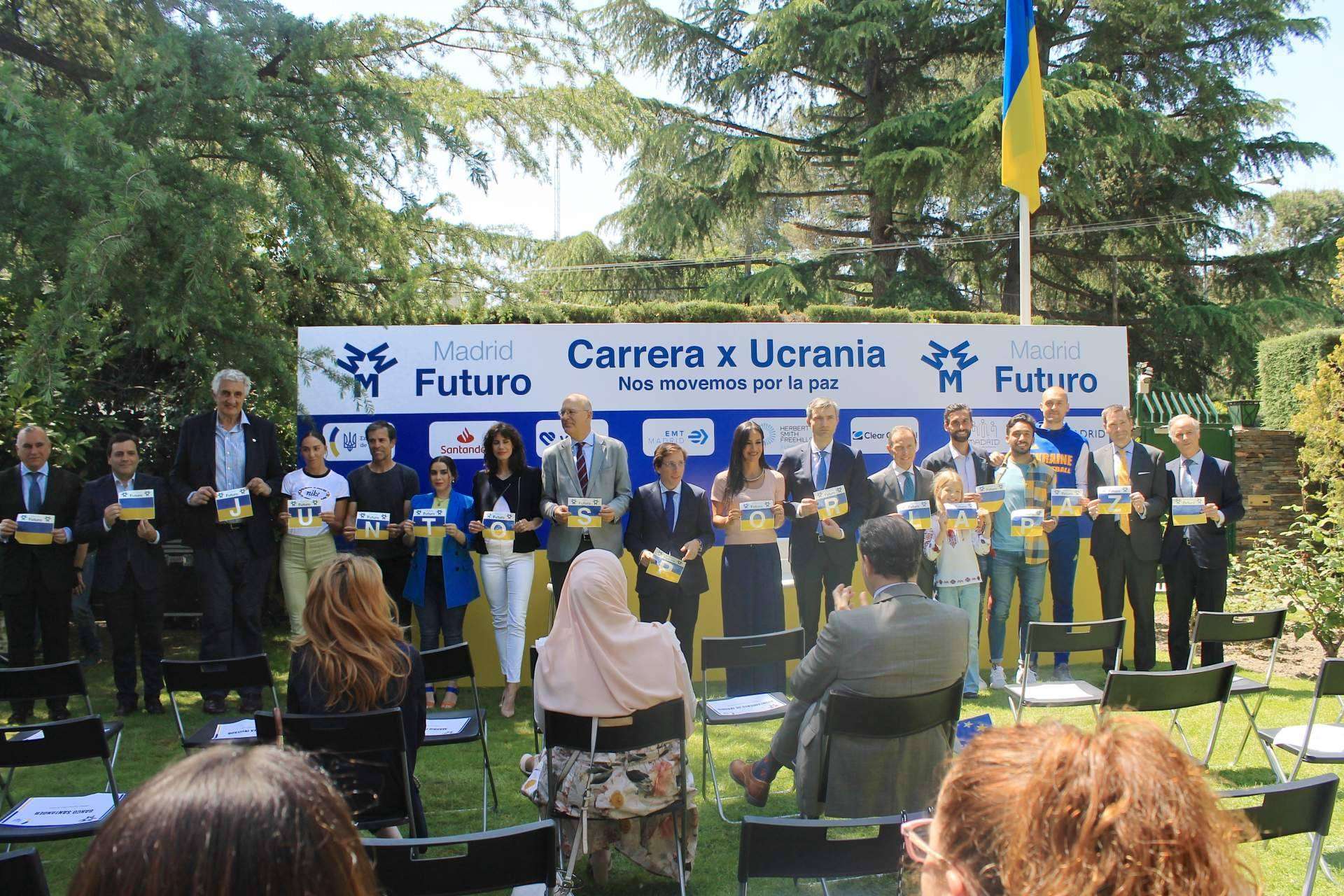 ‘Madrid Futuro x Ucrania’. Las embajadas se suman a la marcha benéﬁca de 5 km por la paz
