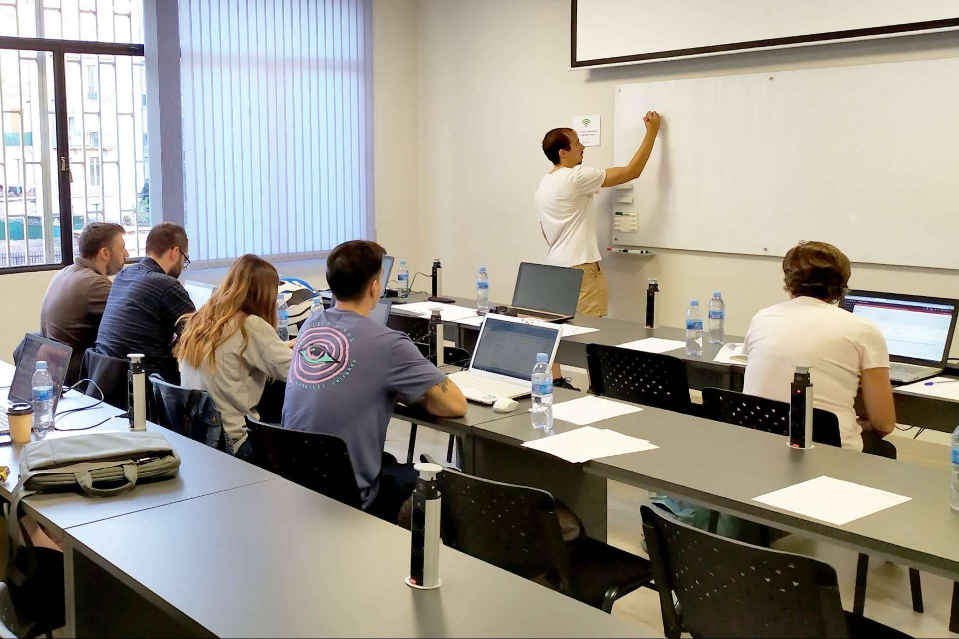 El marketing digital exige una formación constante en un mundo sobresaturado de marcas