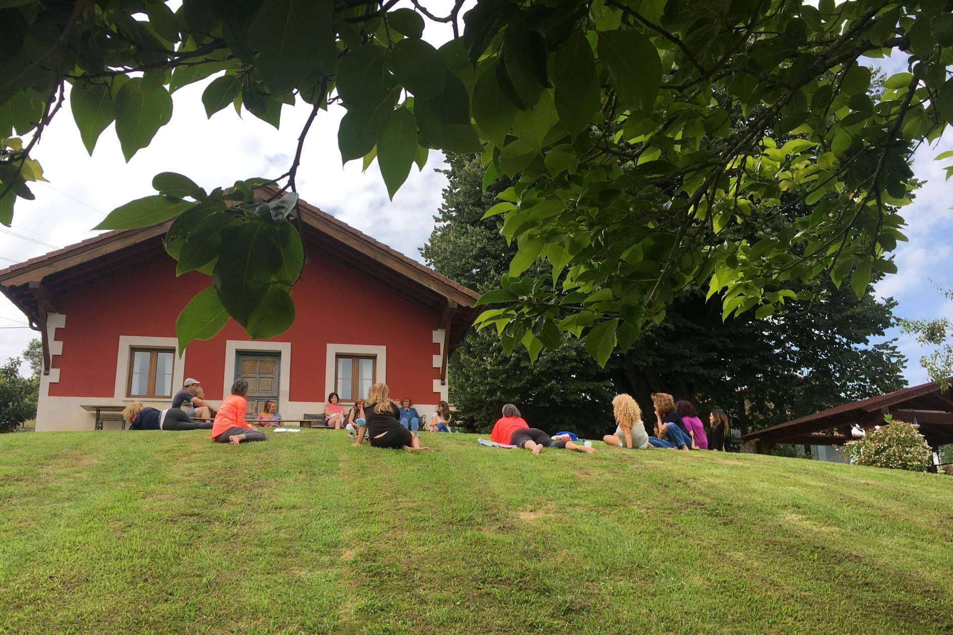 En la naturaleza de Asturias, vacaciones para el bienestar con La Lechuga Colorá