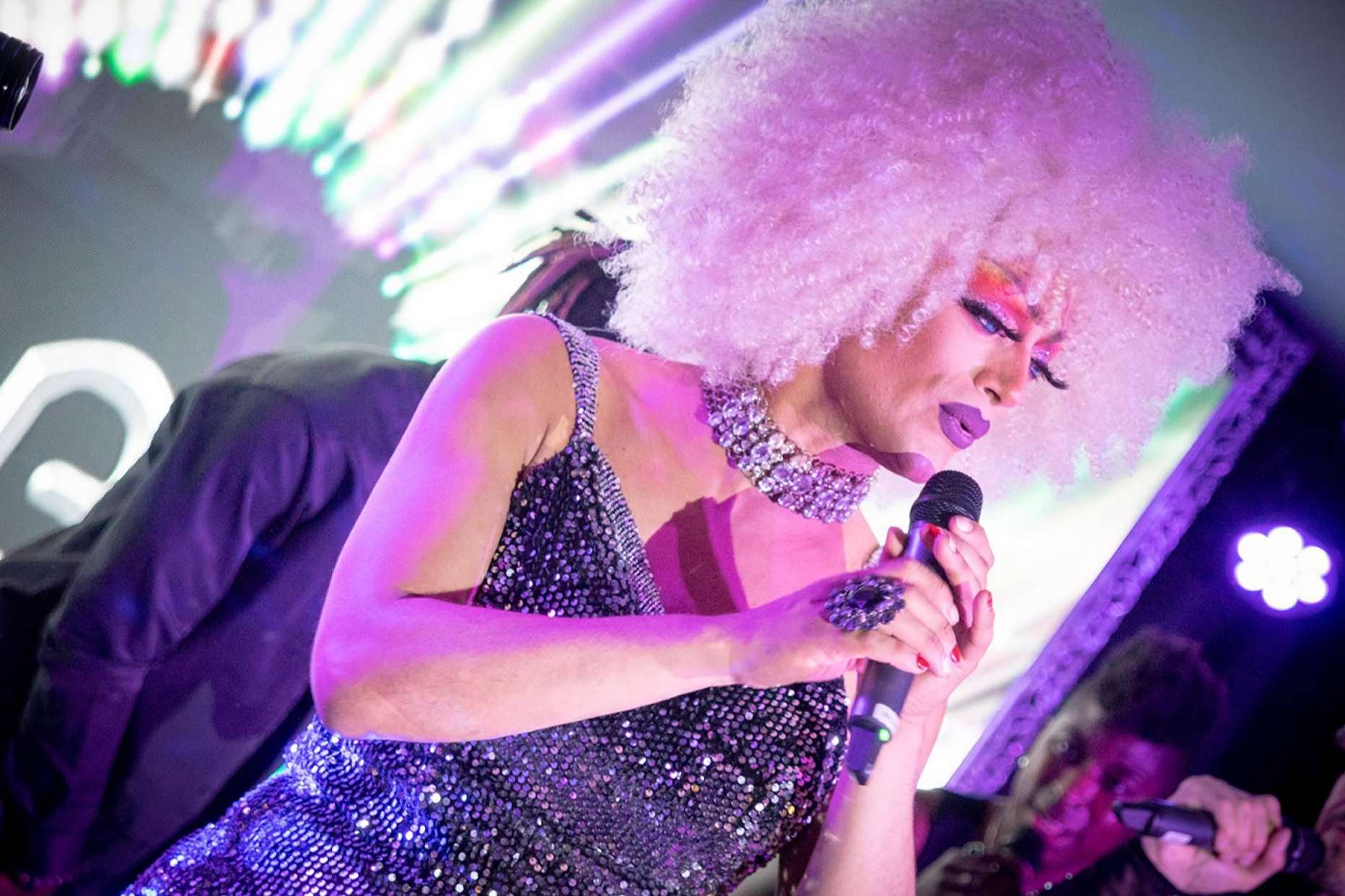 ZAK Rendez Vous, un nuevo restaurante espectáculo en Sitges – Barcelona que sorprende con un gran show de cantantes en vivo