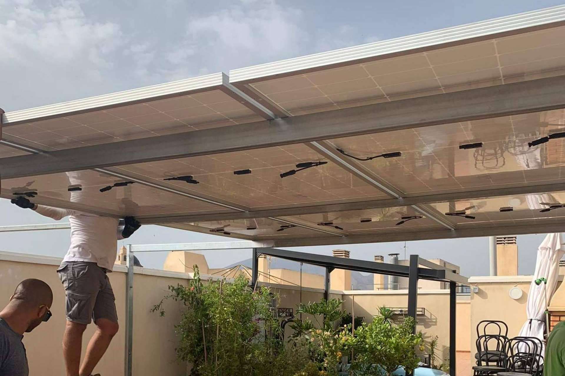 Por qué instalar una pérgola solar en el hogar es una de las mejores alternativas