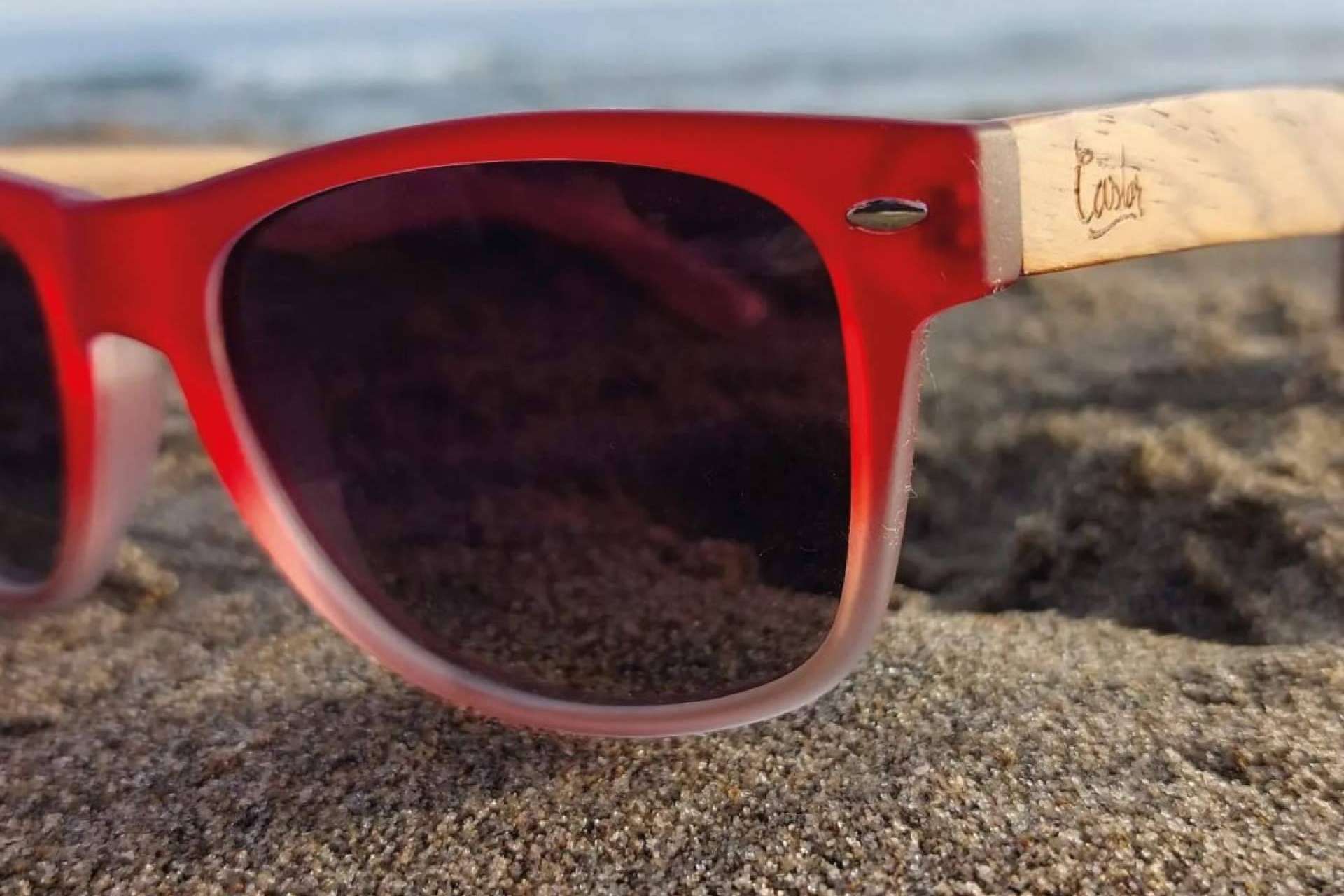 Castor Sunglasses protege el medioambiente con sus gafas de plástico reciclado