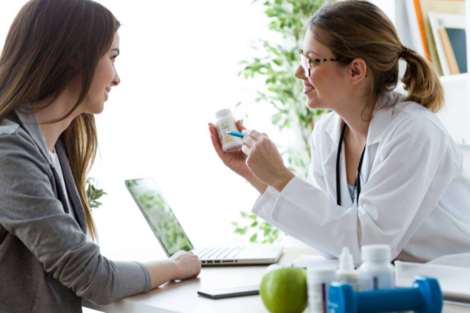 Alzenit, consulta de nutricionistas en Valencia para tratar la nutrición hormonal femenina