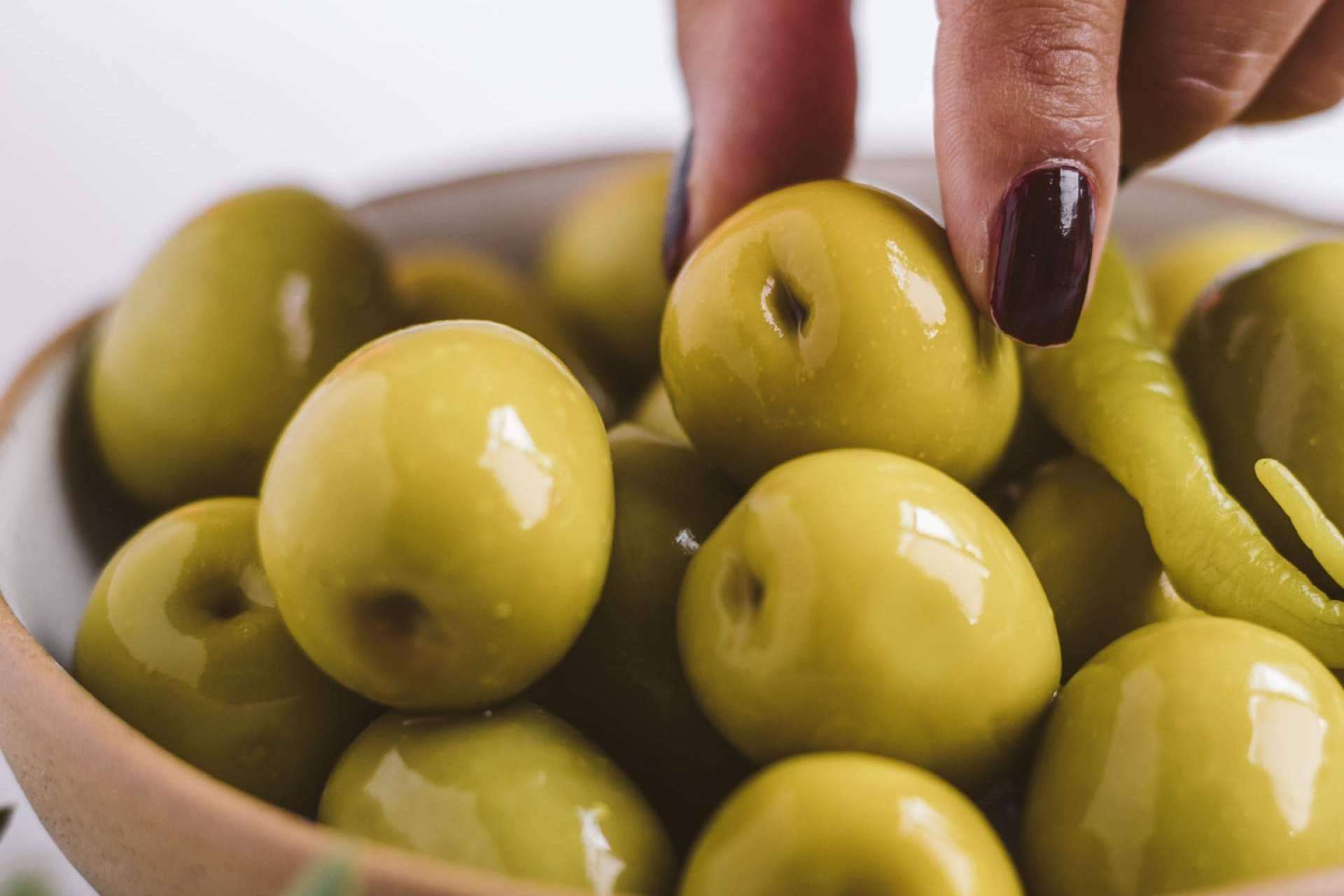 De qué están hechas las aceitunas con anchoa?: esto es lo que esconden en  su interior