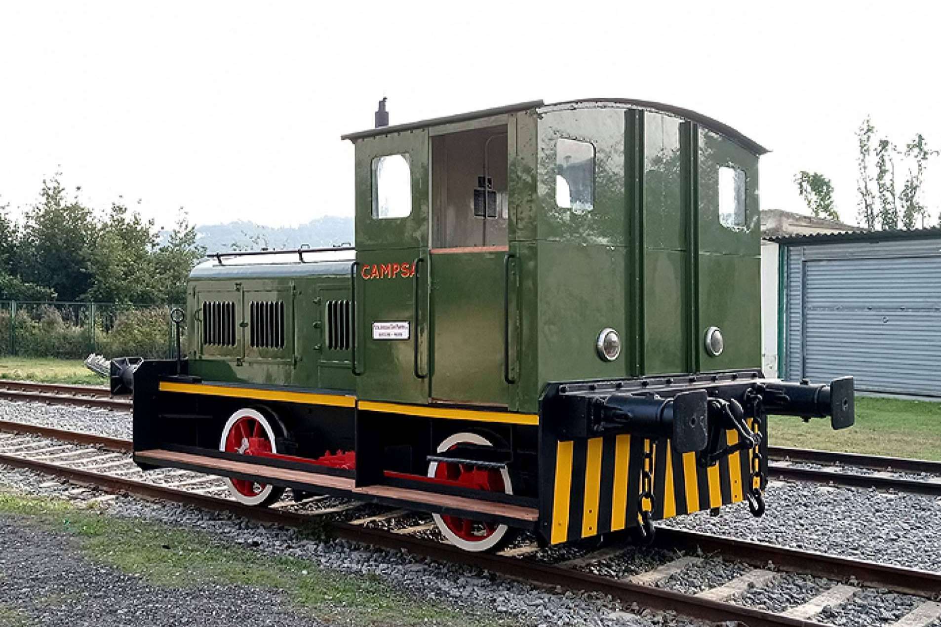 Restaurada por la Fundación del Patrimonio Ferroviario una antigua locomotora de Campsa