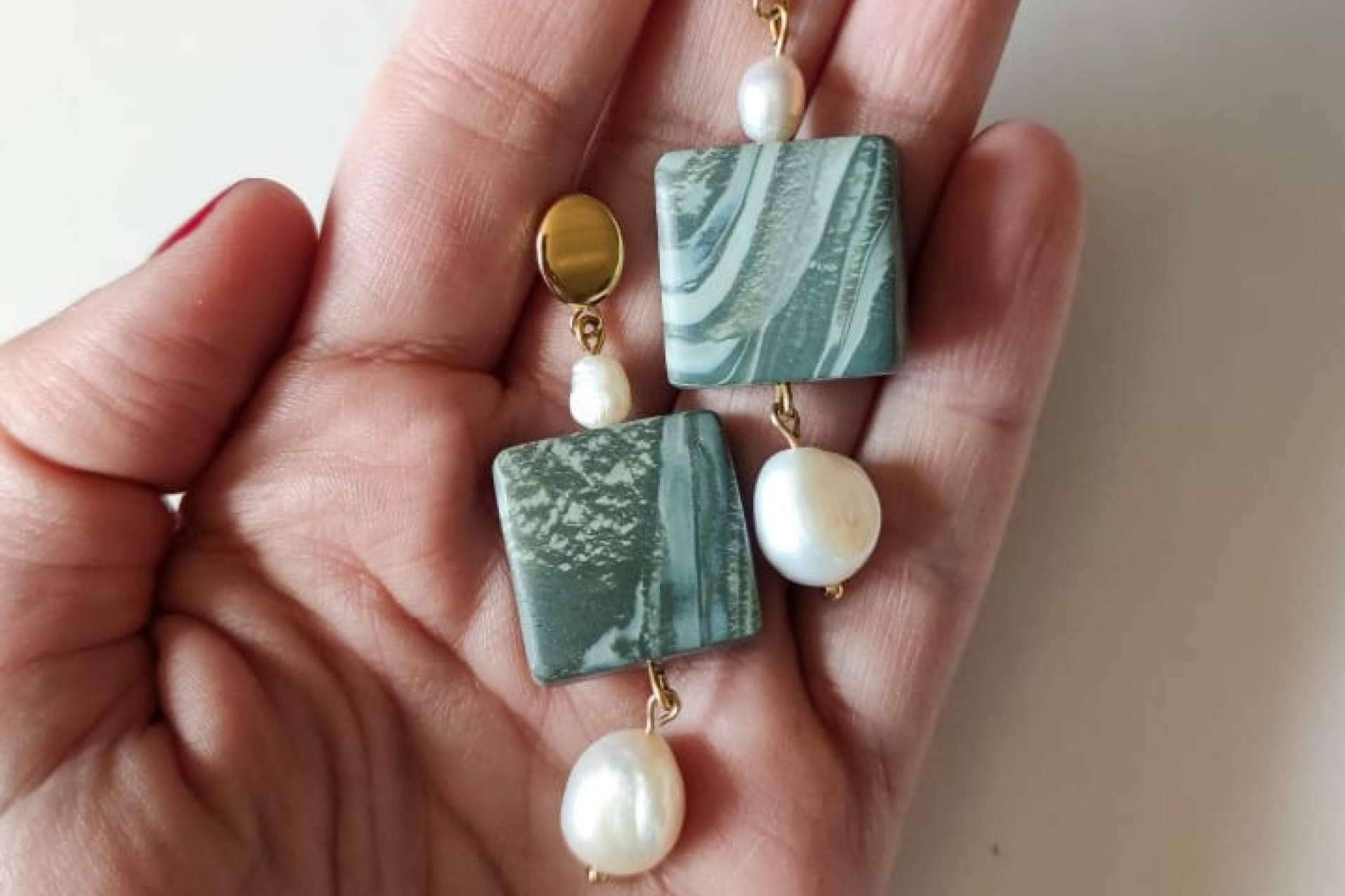 Maialen Co. y sus collares hechos a mano
