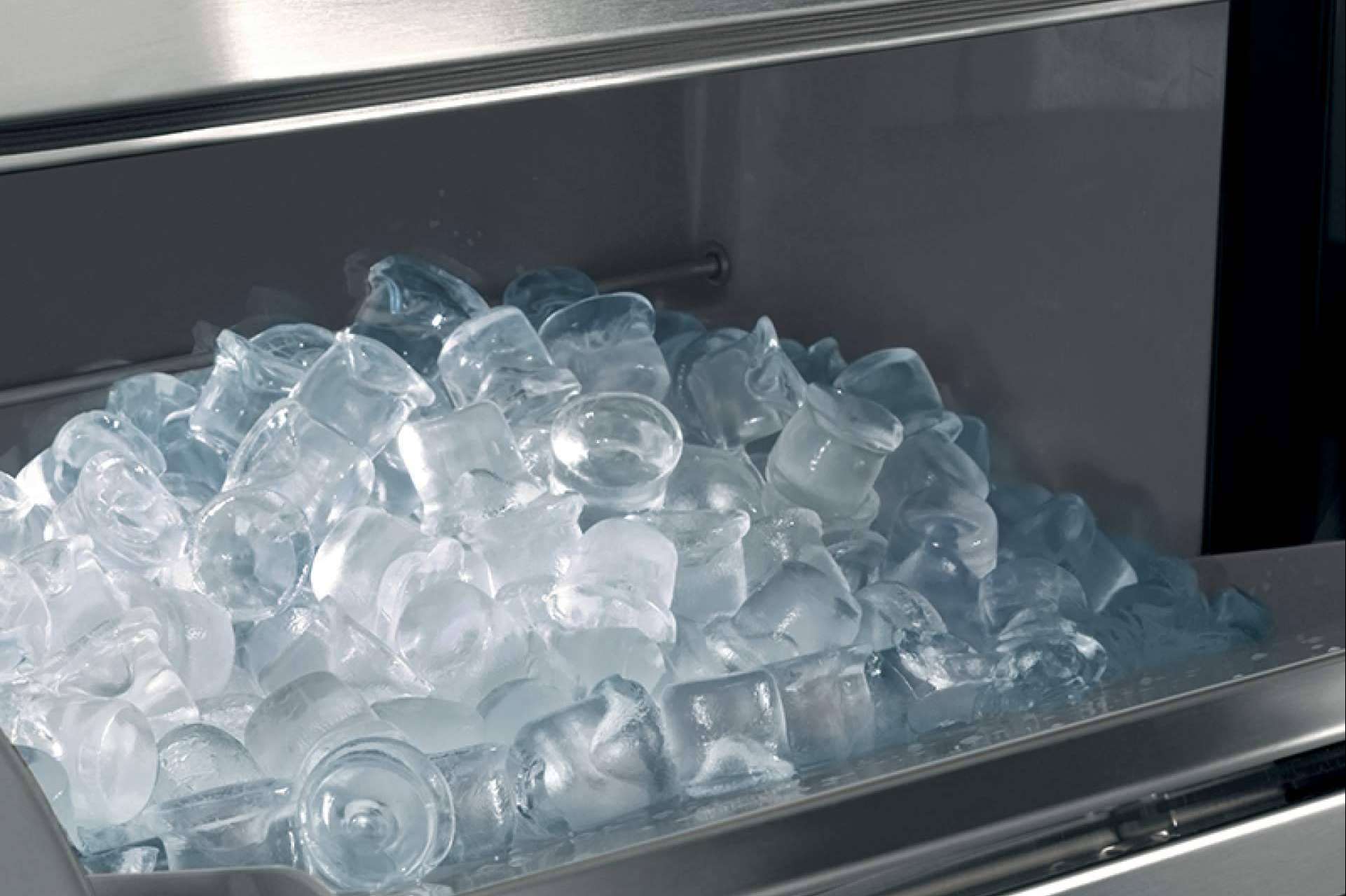 Fabricadores de cubitos de hielo, por Auxihostelería
