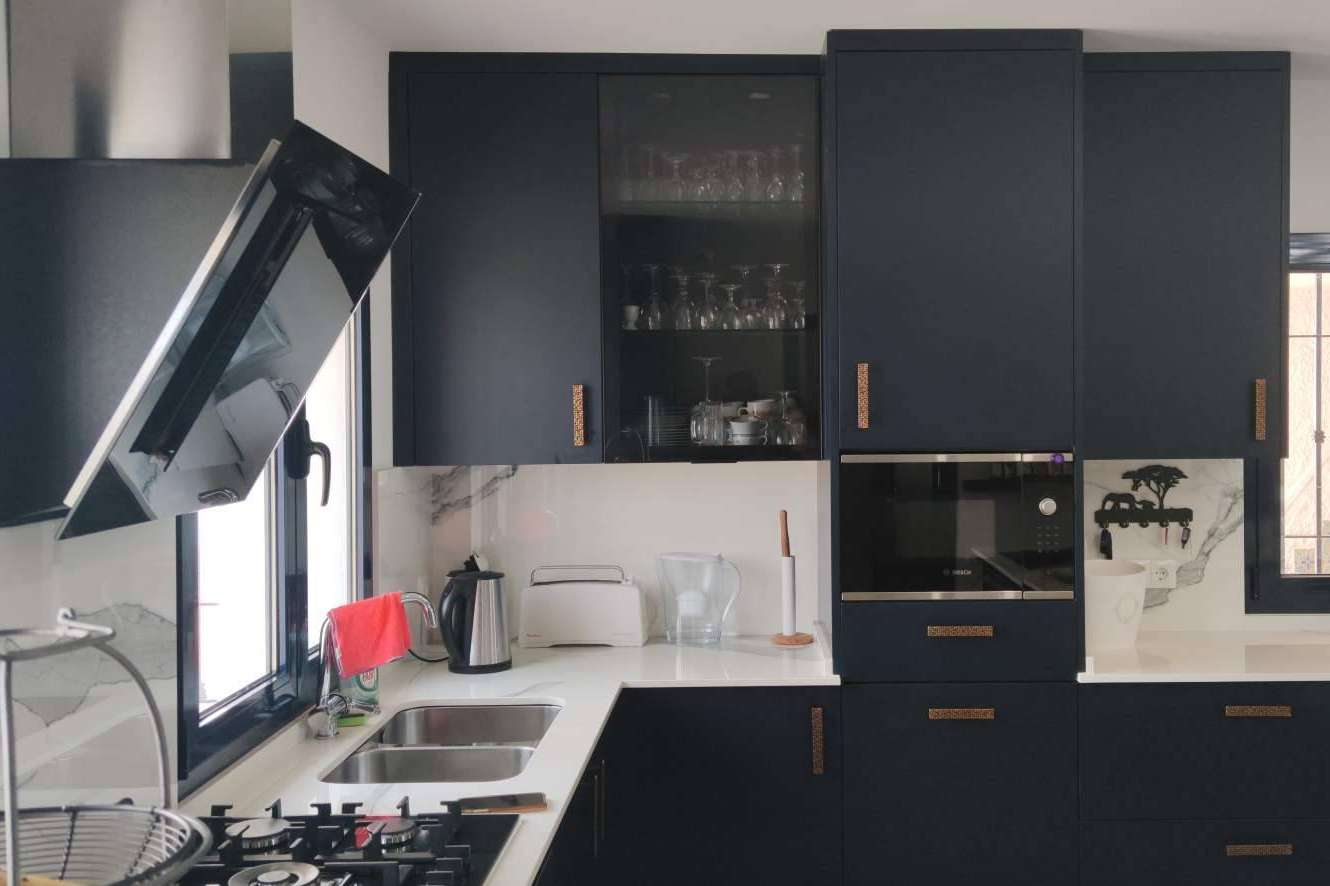 Buscando especialistas en cocinas de diseño moderno en Vélez-Málaga