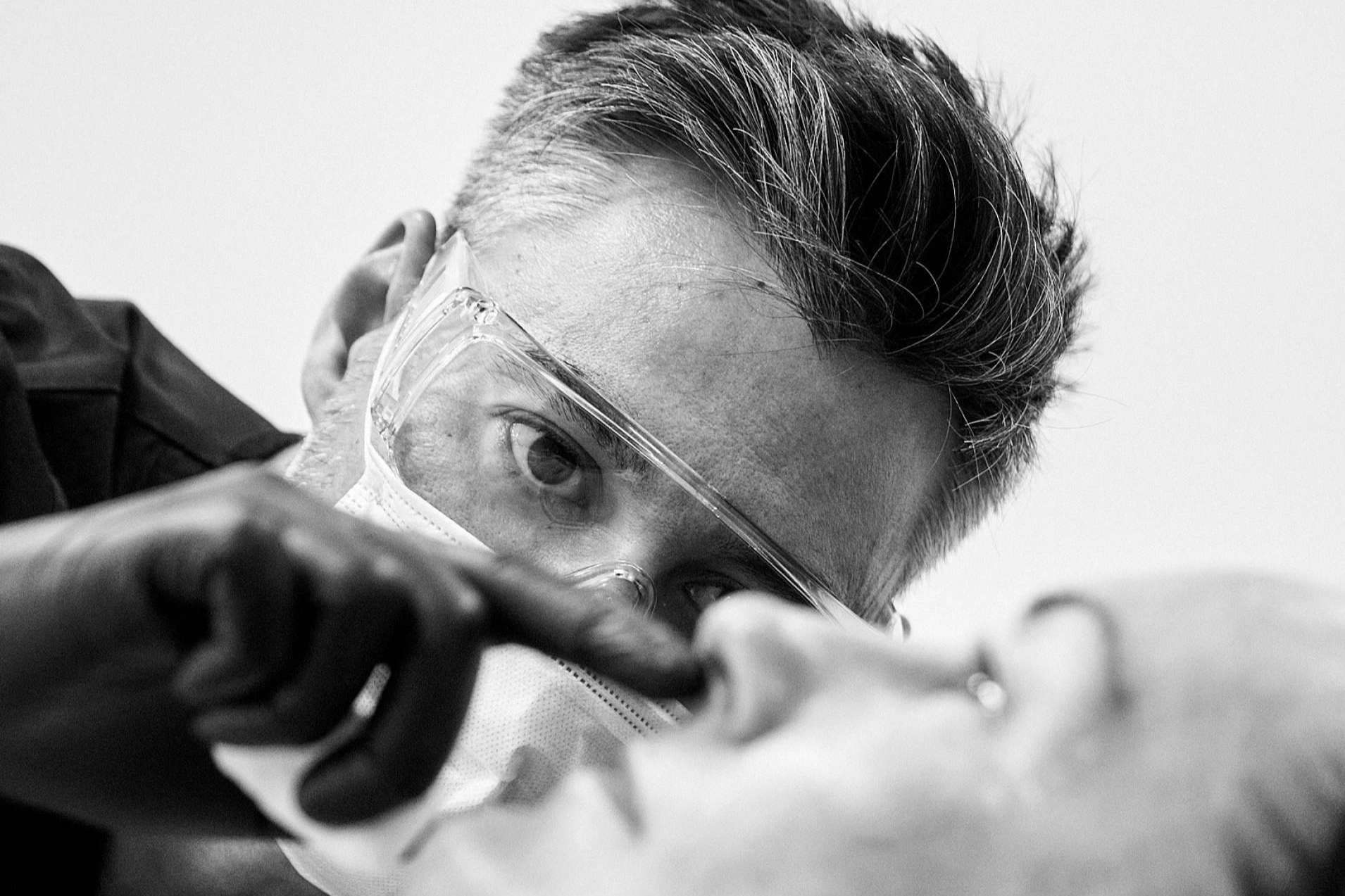 Clínica de medicina estética facial con el Dr. Alejandro Segarra