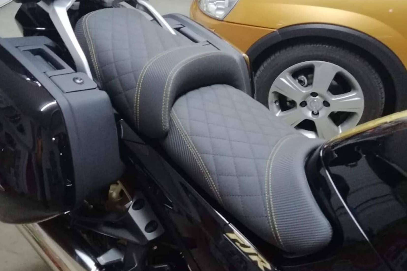 Tapizado asiento de moto online, por JM-FUNDAS