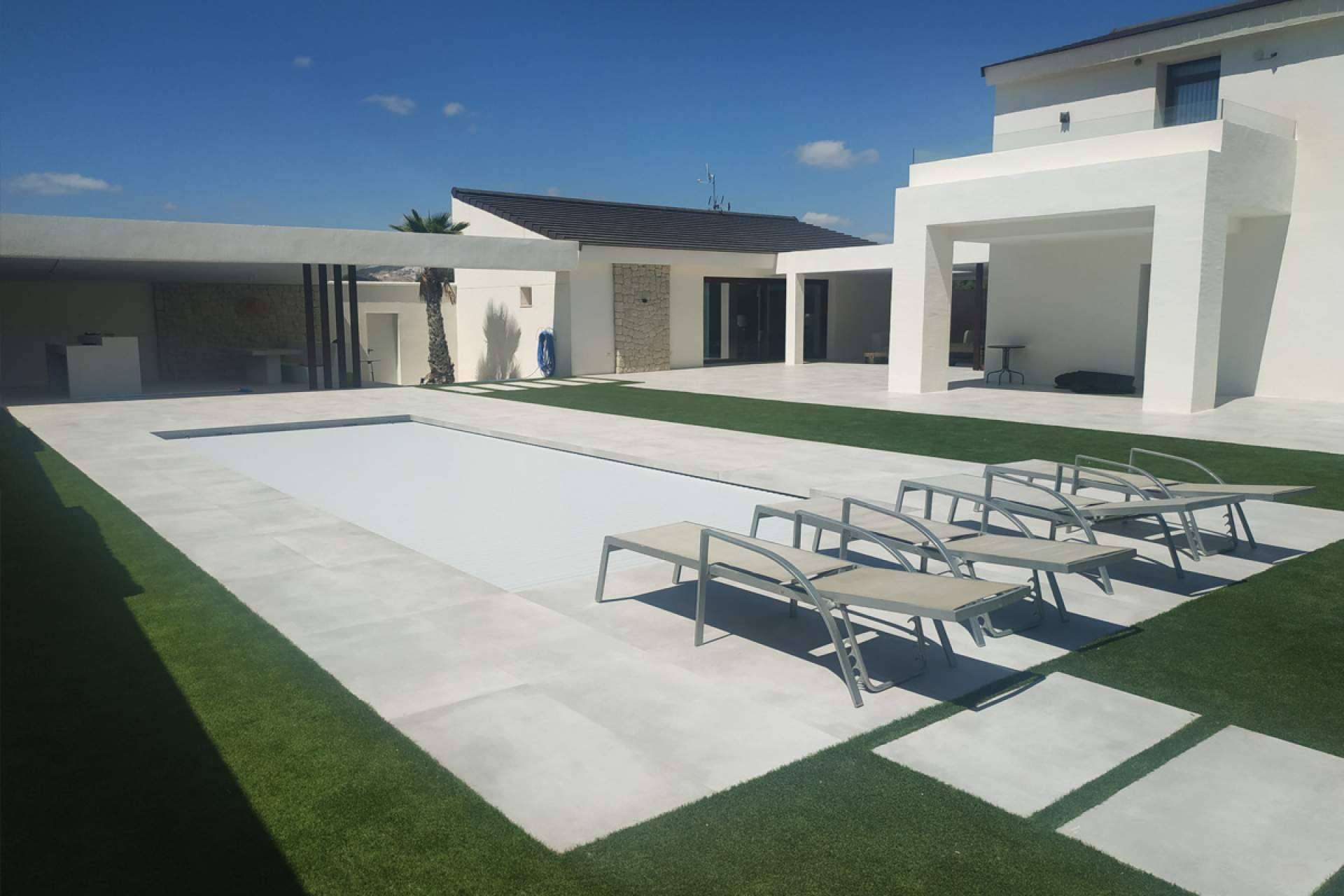 COVERTTO. Las ventajas de las cubiertas automáticas para piscinas