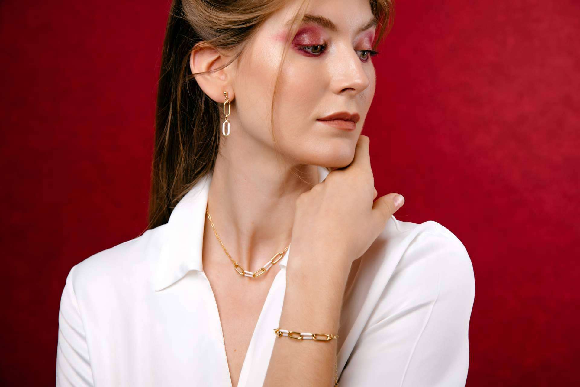 T-ADORO ofrece joyas de moda que permiten resaltar todos los looks