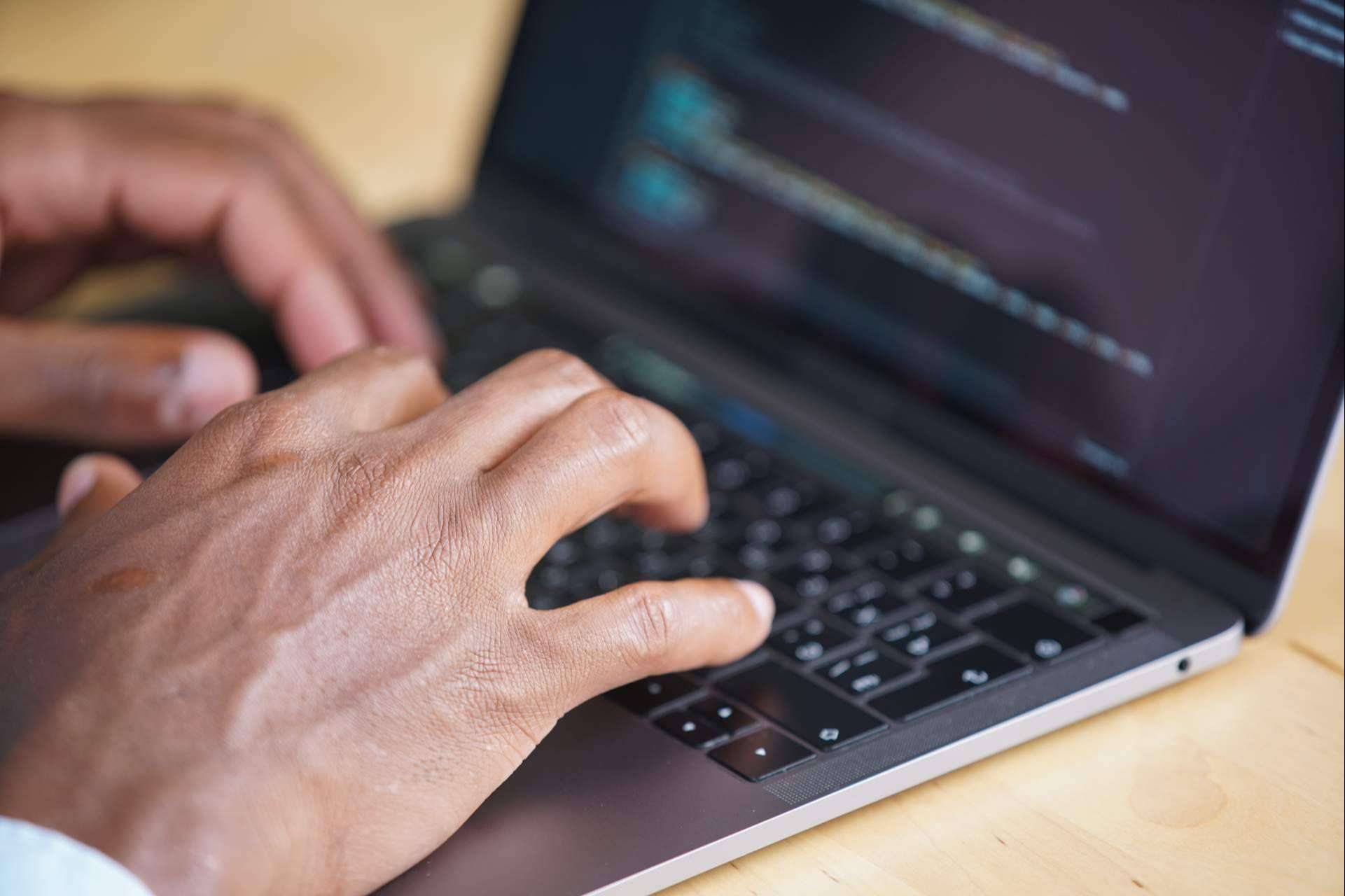 ¿Cómo actuar ante una carta denuncia de la BSA?, la peritación de software ilegal de GlobátiKa Lab