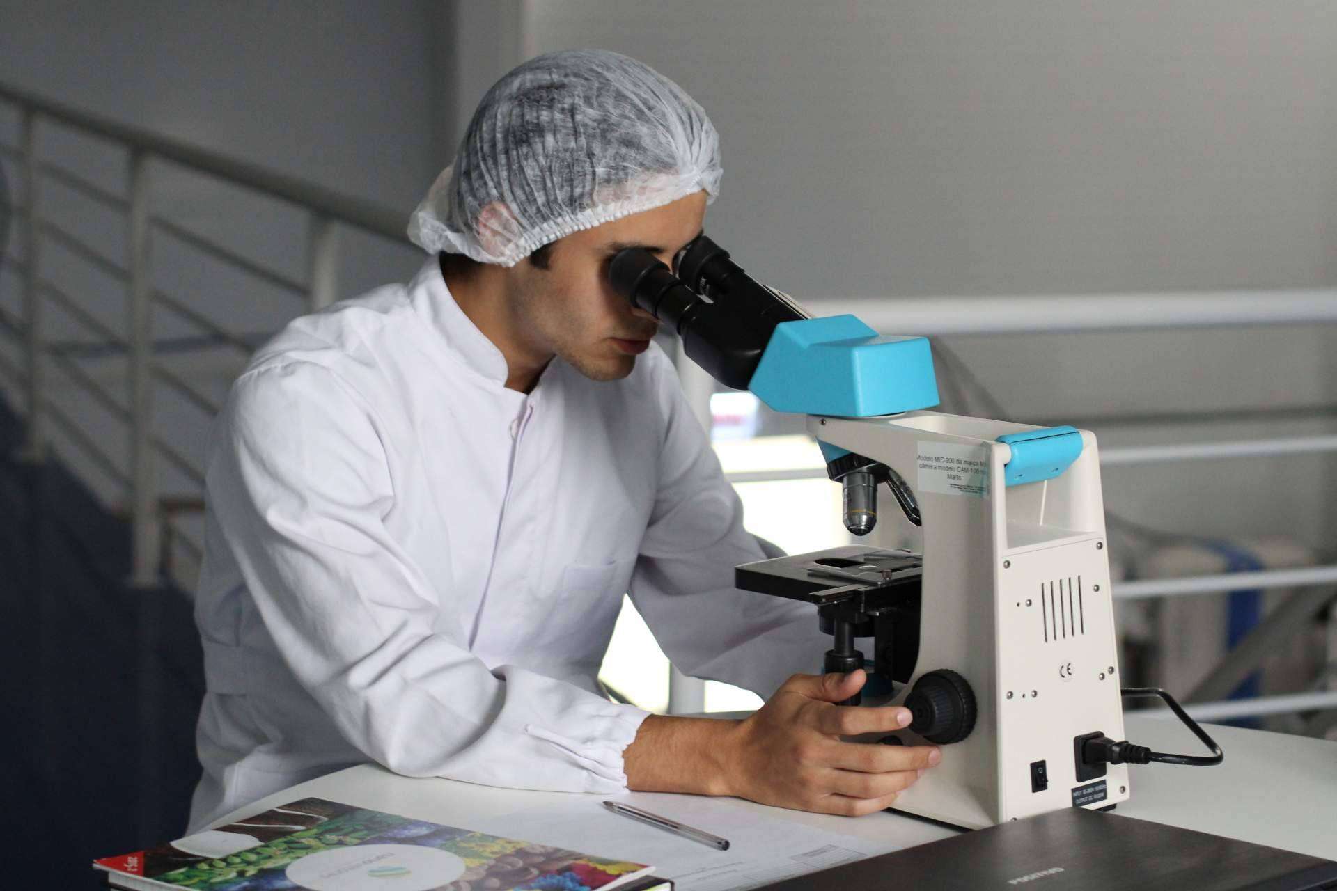 La importancia de cuidar la salud sexual masculina, con Uromedics