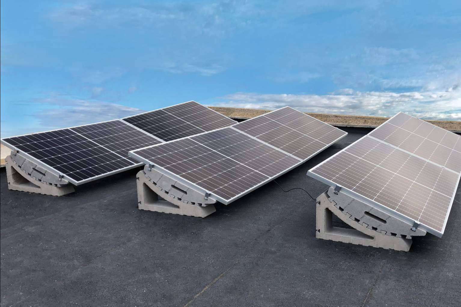 Nuevo soporte patentado para paneles solares, por Verniprens