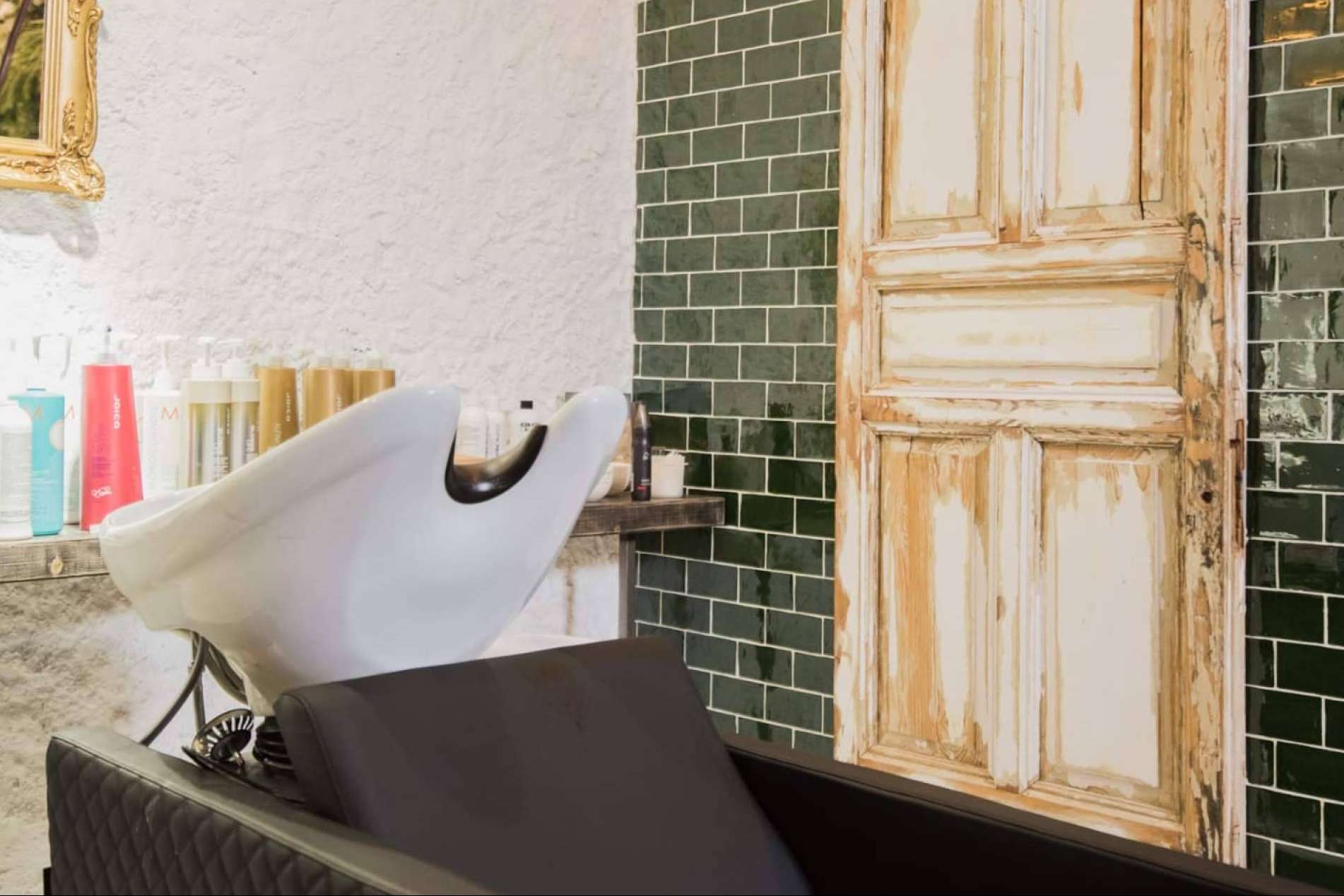 El tratamiento efecto bótox cabello para eliminar el encrespado, con Level Hair Salon