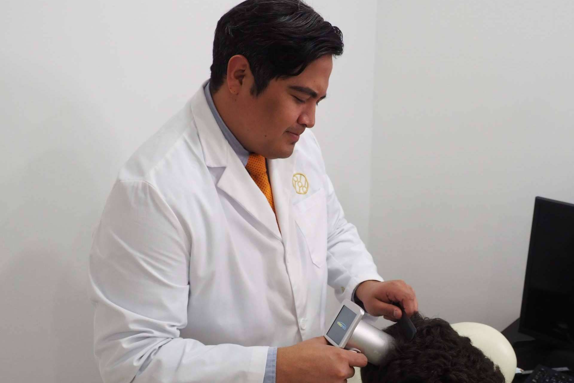 Realizarse un injerto capilar sin rapar de la mano del Instituto Médico Del Prado