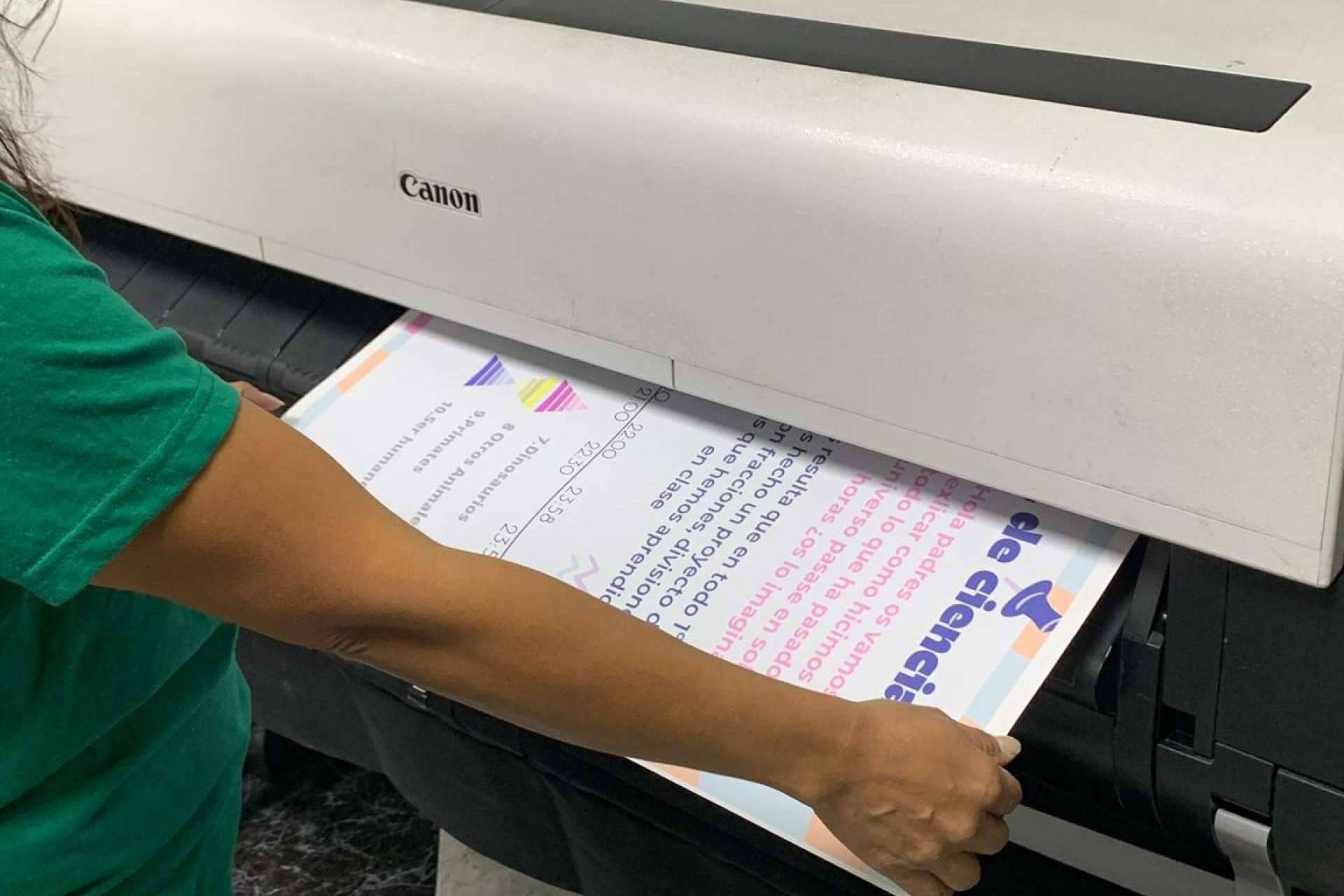 Fotocopia Barata ofrece un servicio de copistería online rápido y seguro