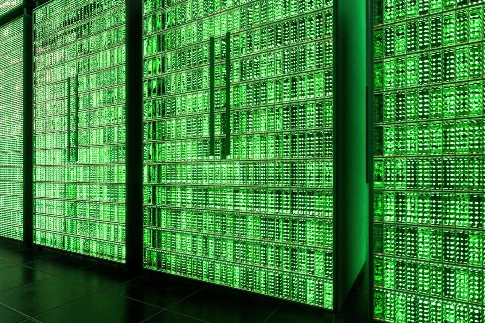 Alojamiento web verde con energías 100 % renovables, por Infandum