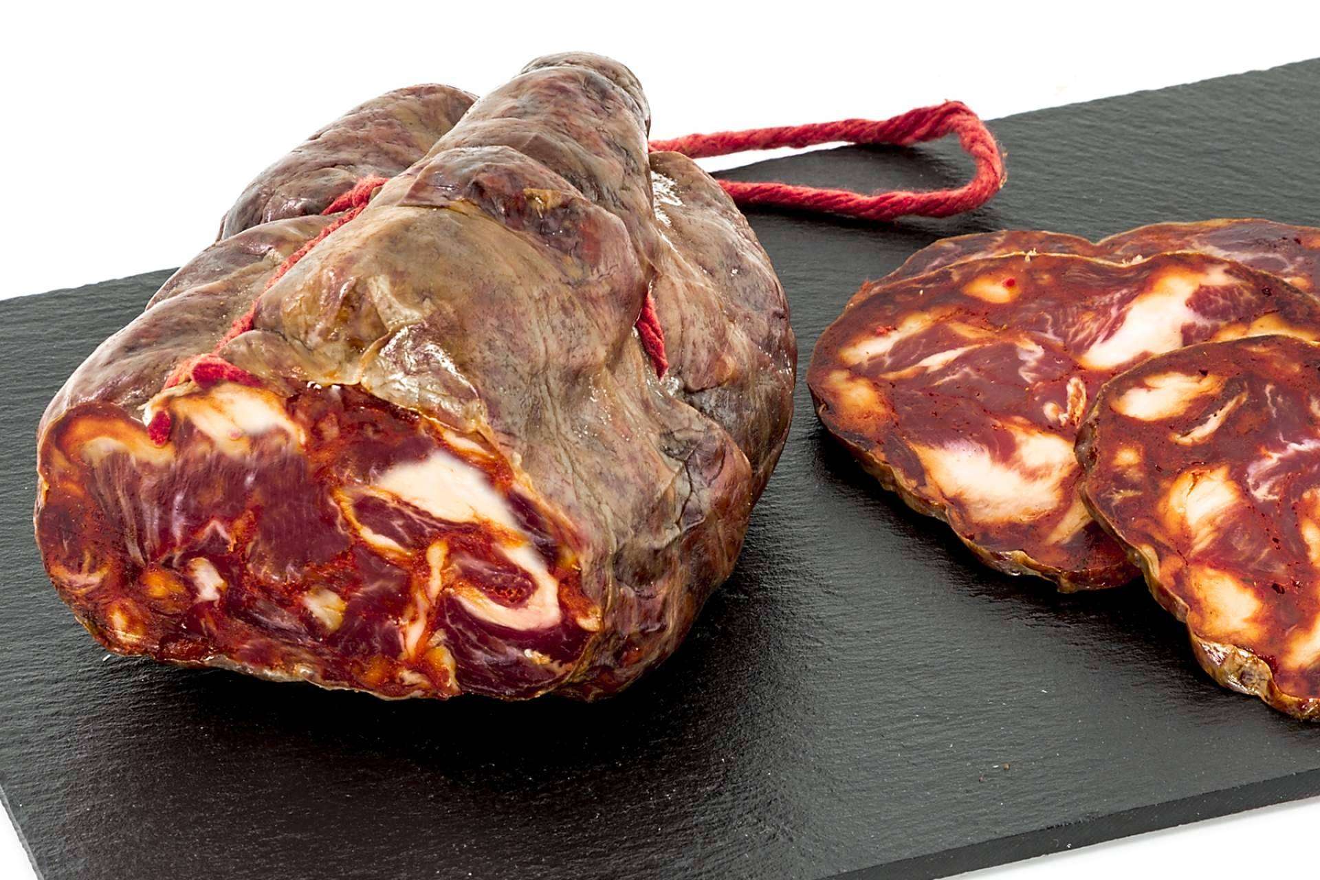 Productos ibéricos, el componente estrella de Cárnicas Segundín S.L. que convertirá un encuentro casual en toda una experiencia gastronómica vital