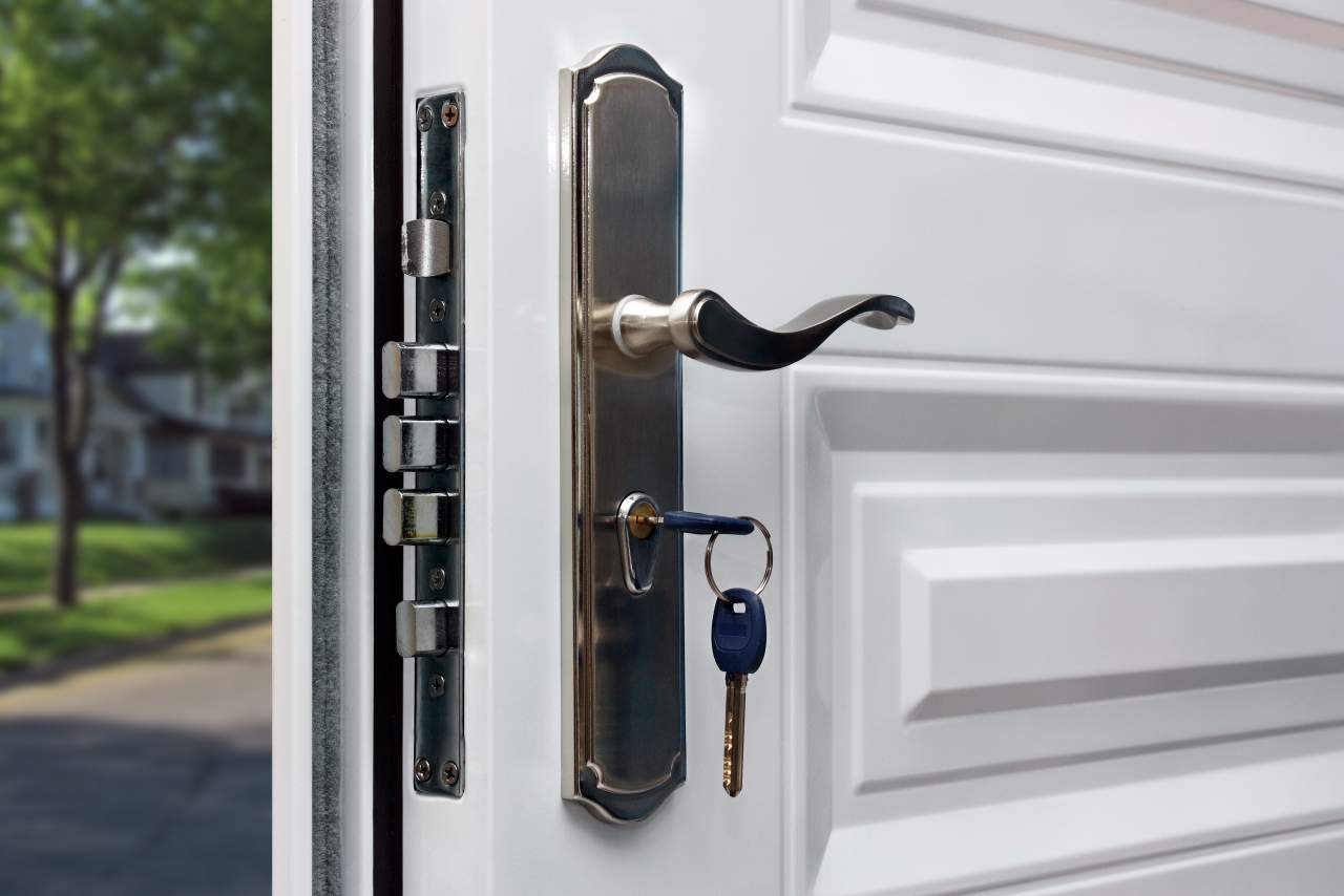 ¿Es mejor una puerta blindada o puerta acorazada para casa?