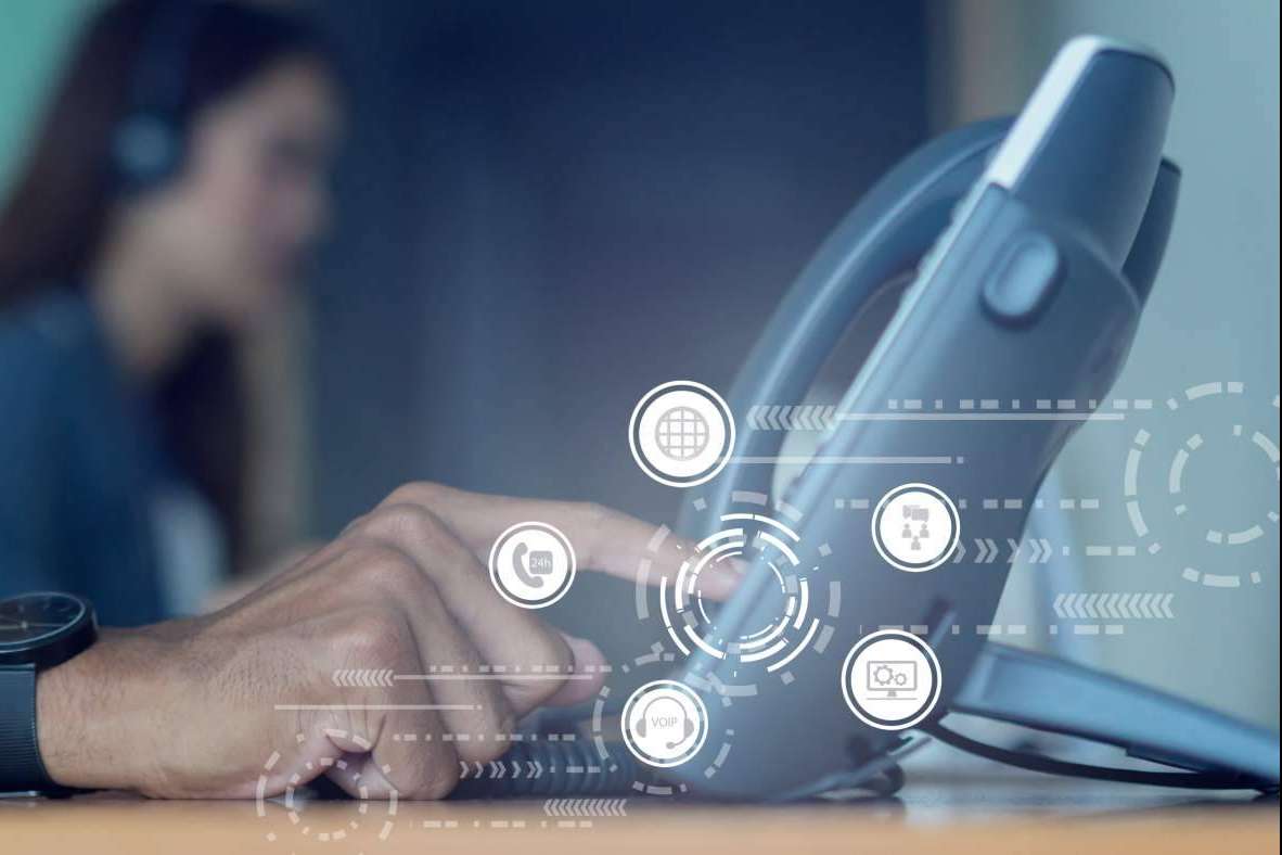 ¿Qué incluye el servicio de UBCloud con el número de telefonía virtual?