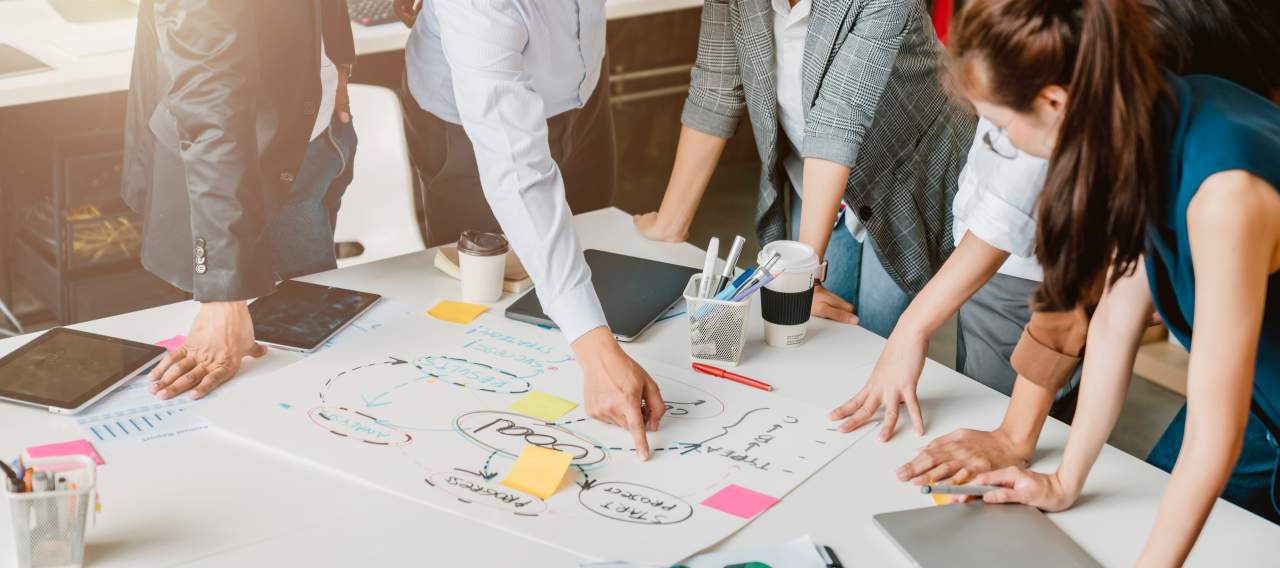 YACREA: El método de dos chicos en España para ser un agencia de marketing tendencia en el mercado español y asiático