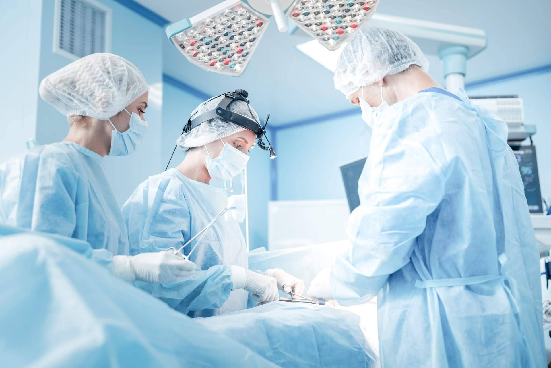 El novedoso tratamiento láser de la hernia discal que sirve para evitar la cirugía