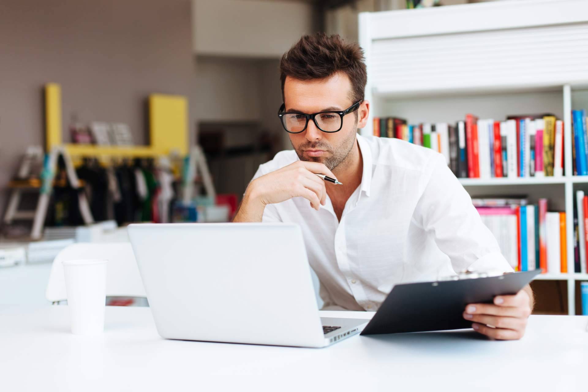 ¿Cómo funcionan los seguros de baja laboral en España?, por Thenowo