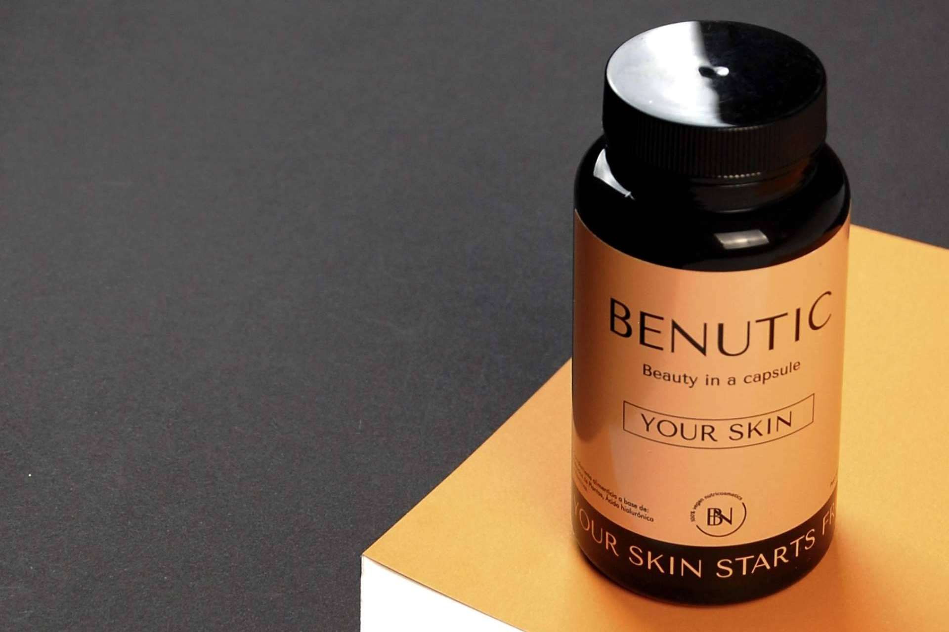 La fórmula YOUR SKIN de BENUTIC® asegura un cuidado de la piel desde dentro