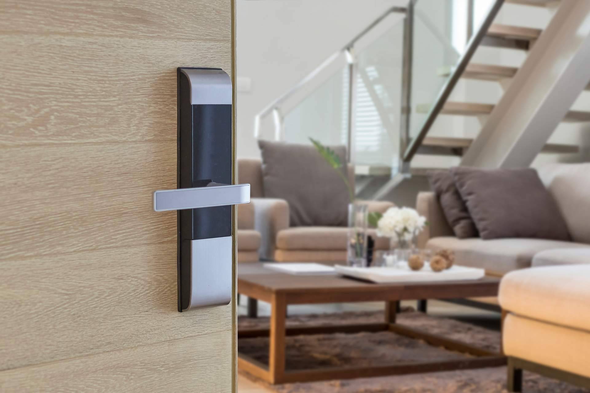 Las cerraduras electrónicas, una opción para evitar la ocupación del hogar