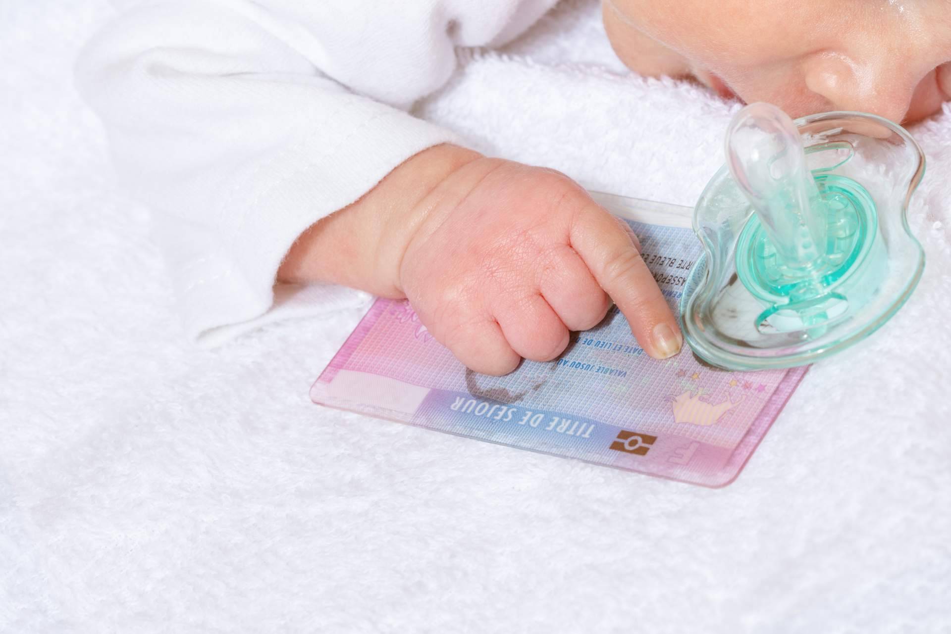 ¿Qué es el permiso de residencia por hijo español?: Migrow