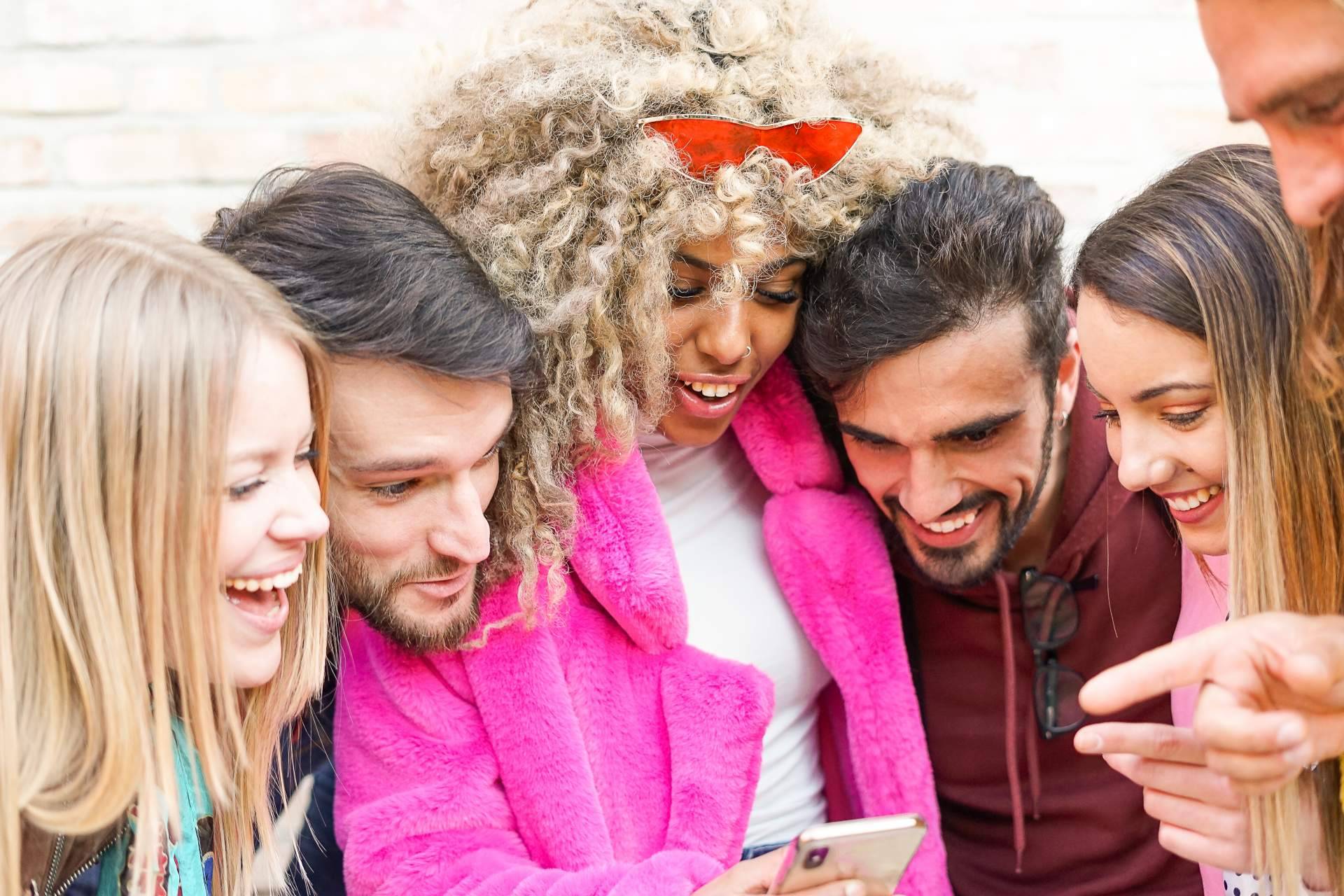 Viral y Medio, la página web que ofrece al usuario los vídeos virales del momento