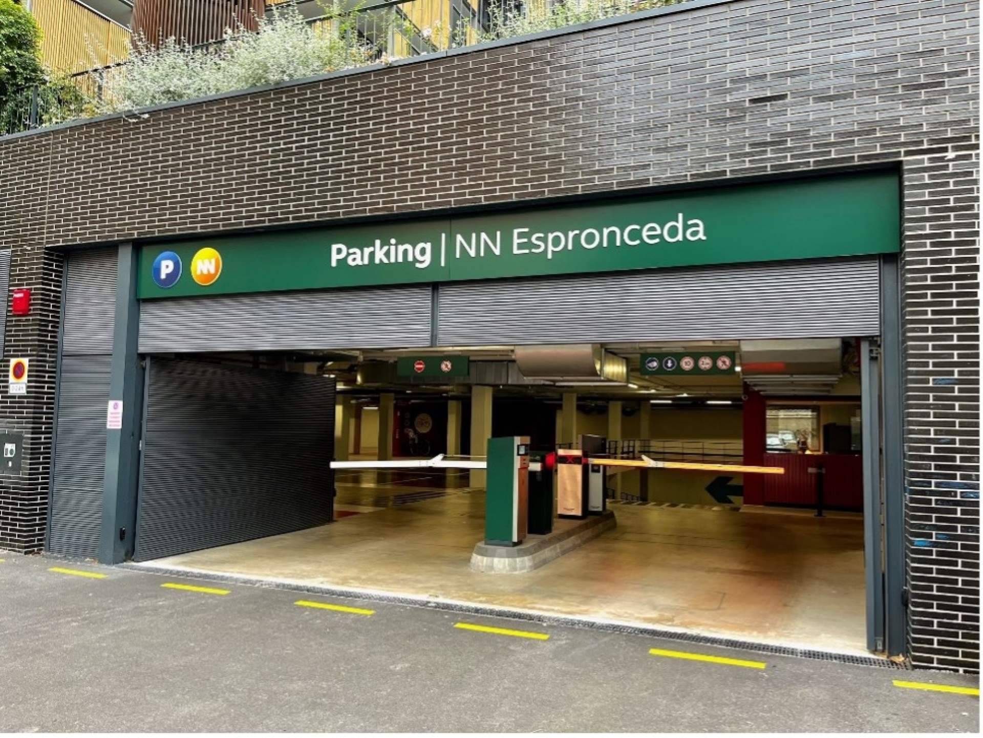 Núñez i Navarro inaugura un parking de 283 plazas en el 22@, en Barcelona