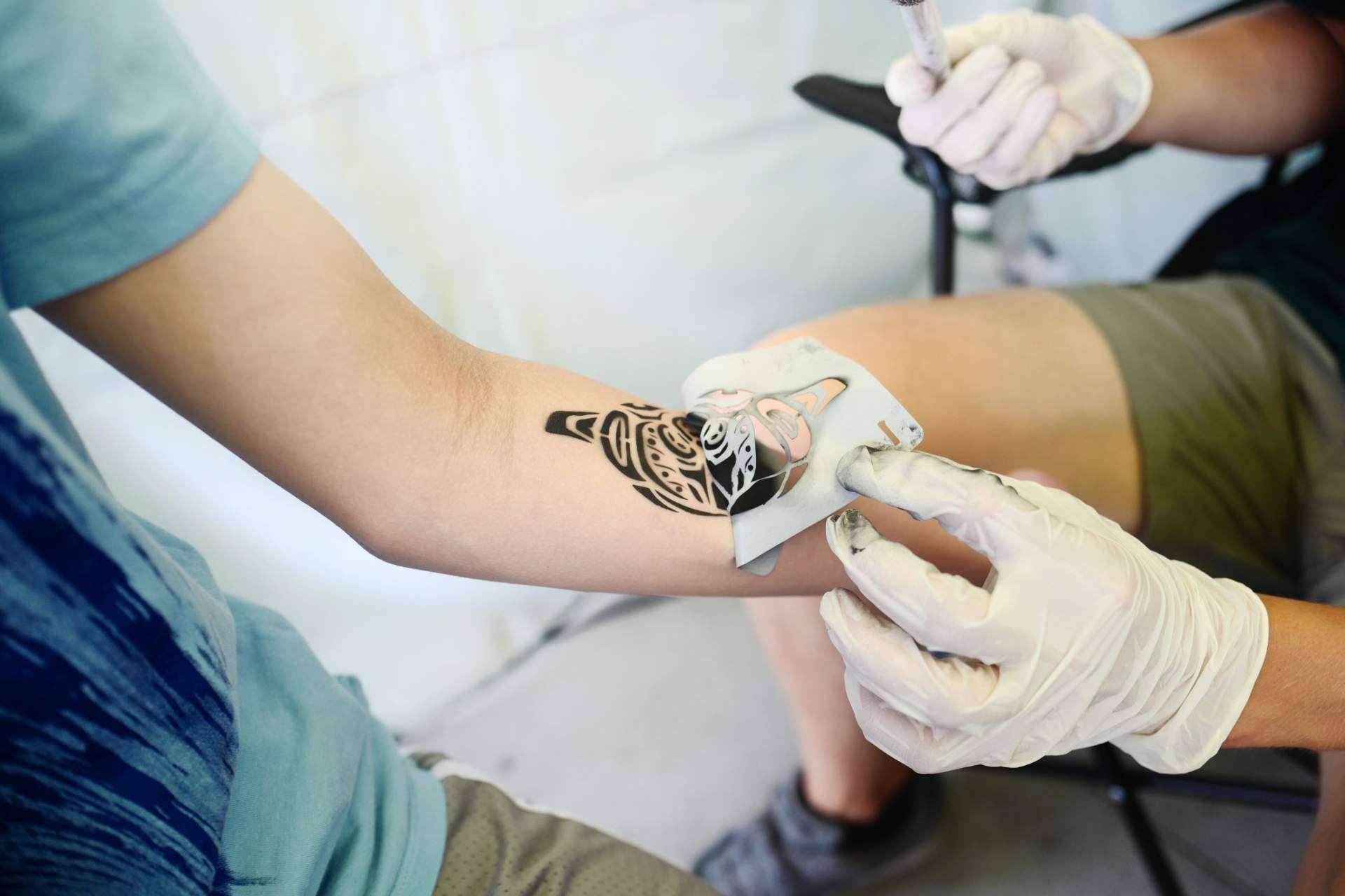 Tatuajes temporales publicitarios con Uvimark