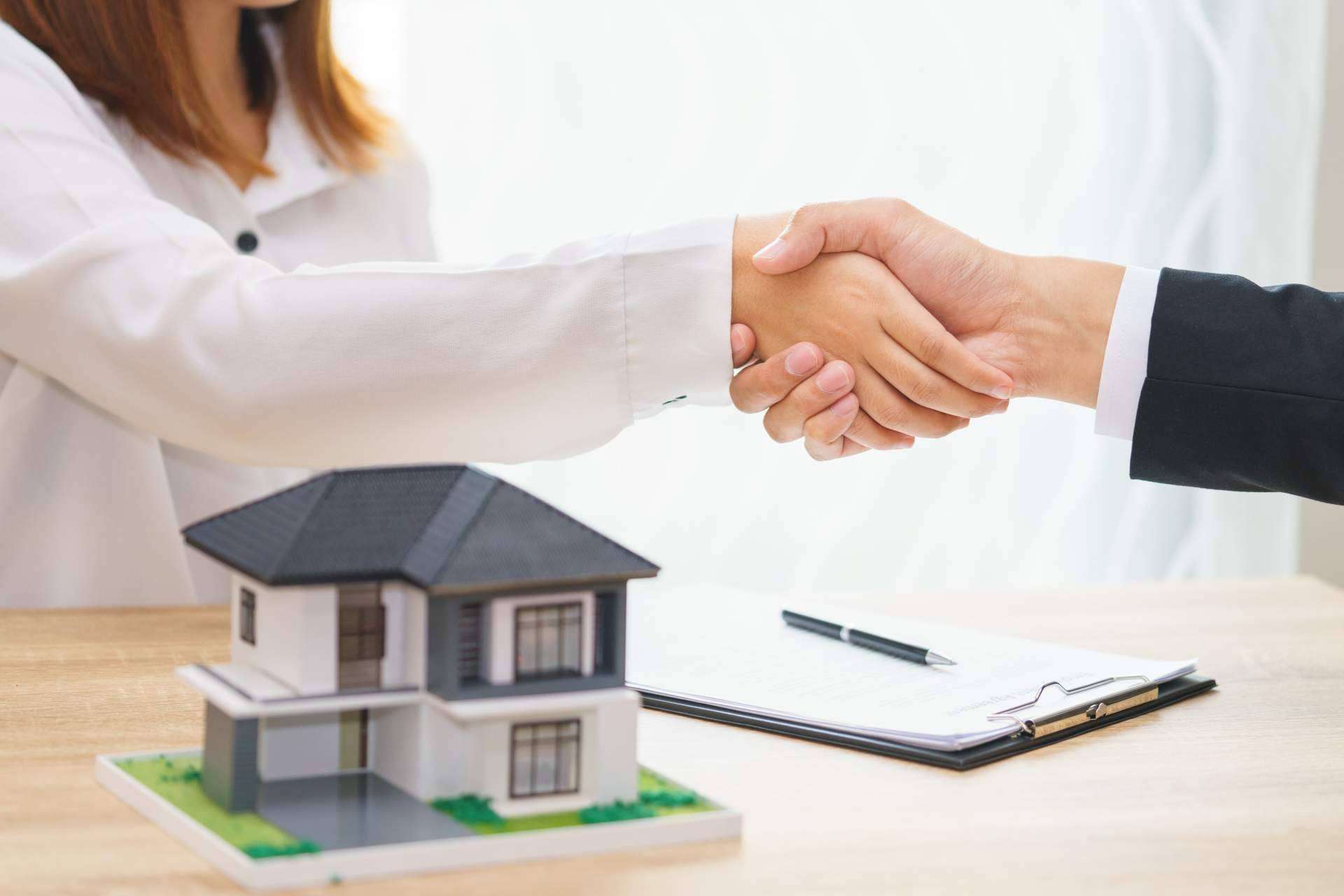 ¿Cuáles son las diferencias entre proindiviso y condominio en un bien inmueble?
